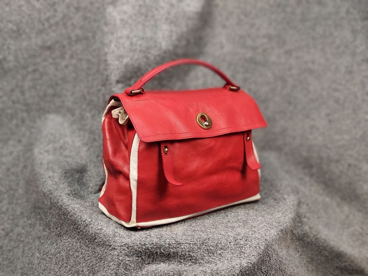 Yves Saint Laurent Yves Saint Laurent YSL Muse Two Hand Bag Red Leather Satchel Size ONE SIZE - 8 Thumbnail