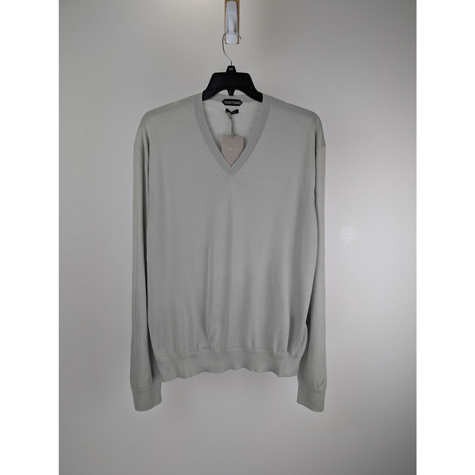 Tom Ford o1rshd1 V-Neck Knitwear Crewneck Sweatshirt in Grey Size US XXL / EU 58 / 5 - 1 Thumbnail