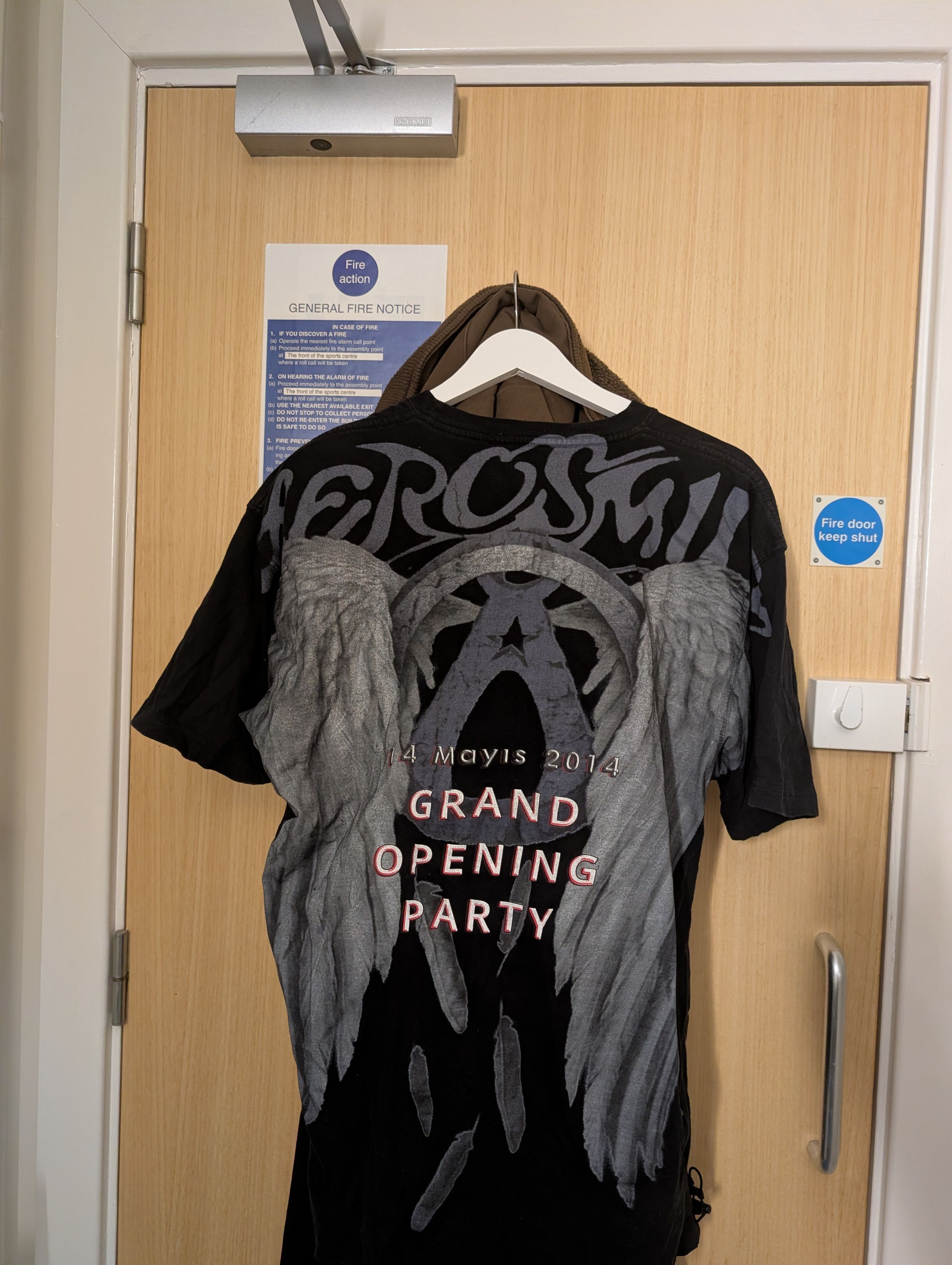Hard Rock Cafe Rare Aerosmith Hard Rock Cafe Istanbul shirt 2014 Size US L / EU 52-54 / 3 - 1 Thumbnail