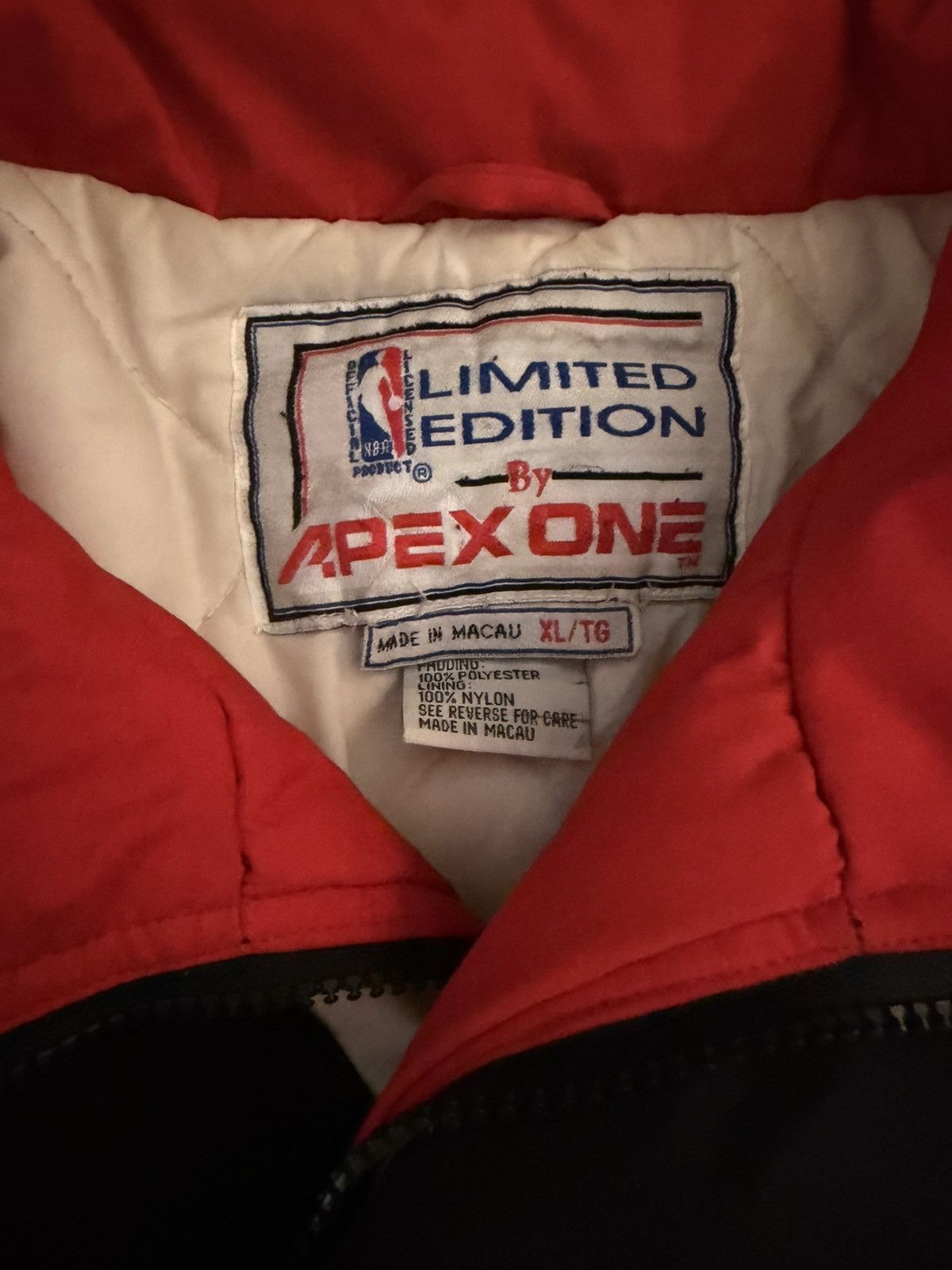 Apex Chicago Bulls x Apex One "Limited Edition" Puffer Jacket Size US XL / EU 56 / 4 - 3 Thumbnail