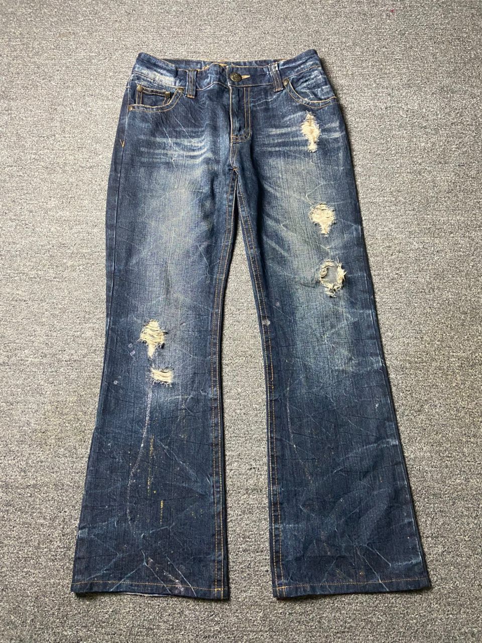 Japanese Brand Original Jeans Brand Distressed Ripped Jeans (171) Size US 32 / EU 48 - 1 Thumbnail