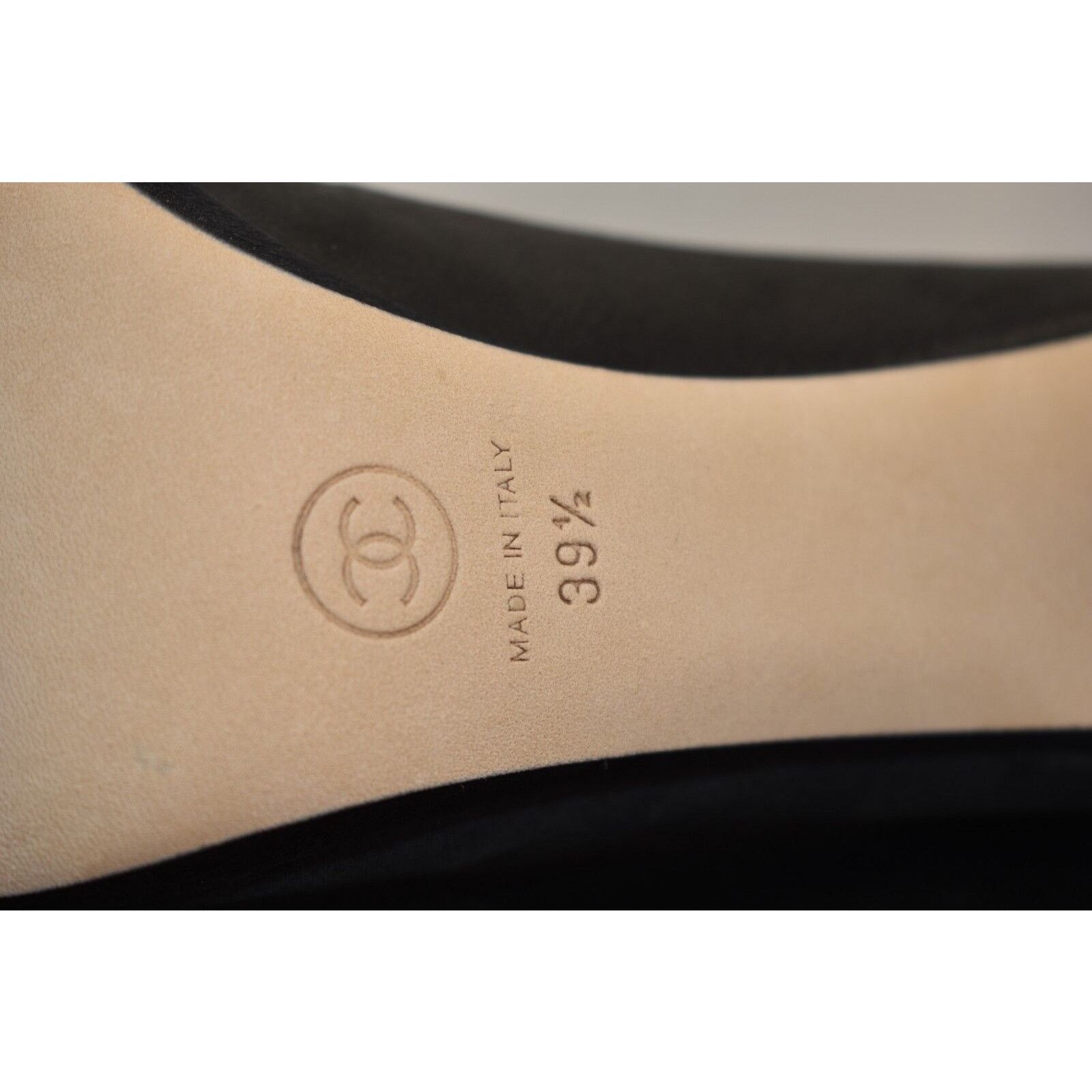 Chanel BLACK BUFFALO LEATHER GOLD CAP CC PLATFORM HEELS PUMPS 39.5 Size US 9.5 / IT 39.5 - 7 Thumbnail