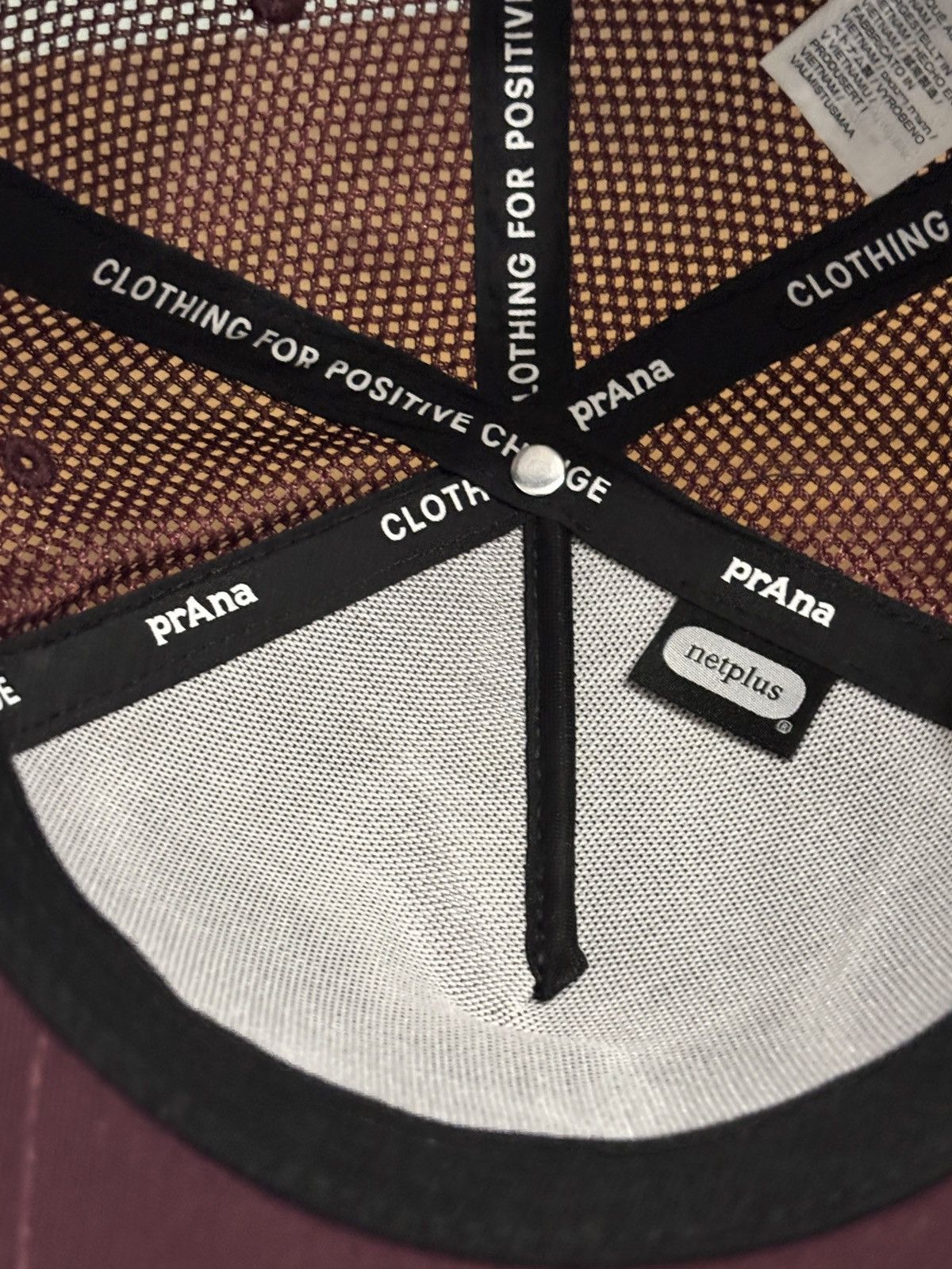 Prana Prana Maroon Mesh Trucker Hat with Gradient Logo Size ONE SIZE - 3 Thumbnail