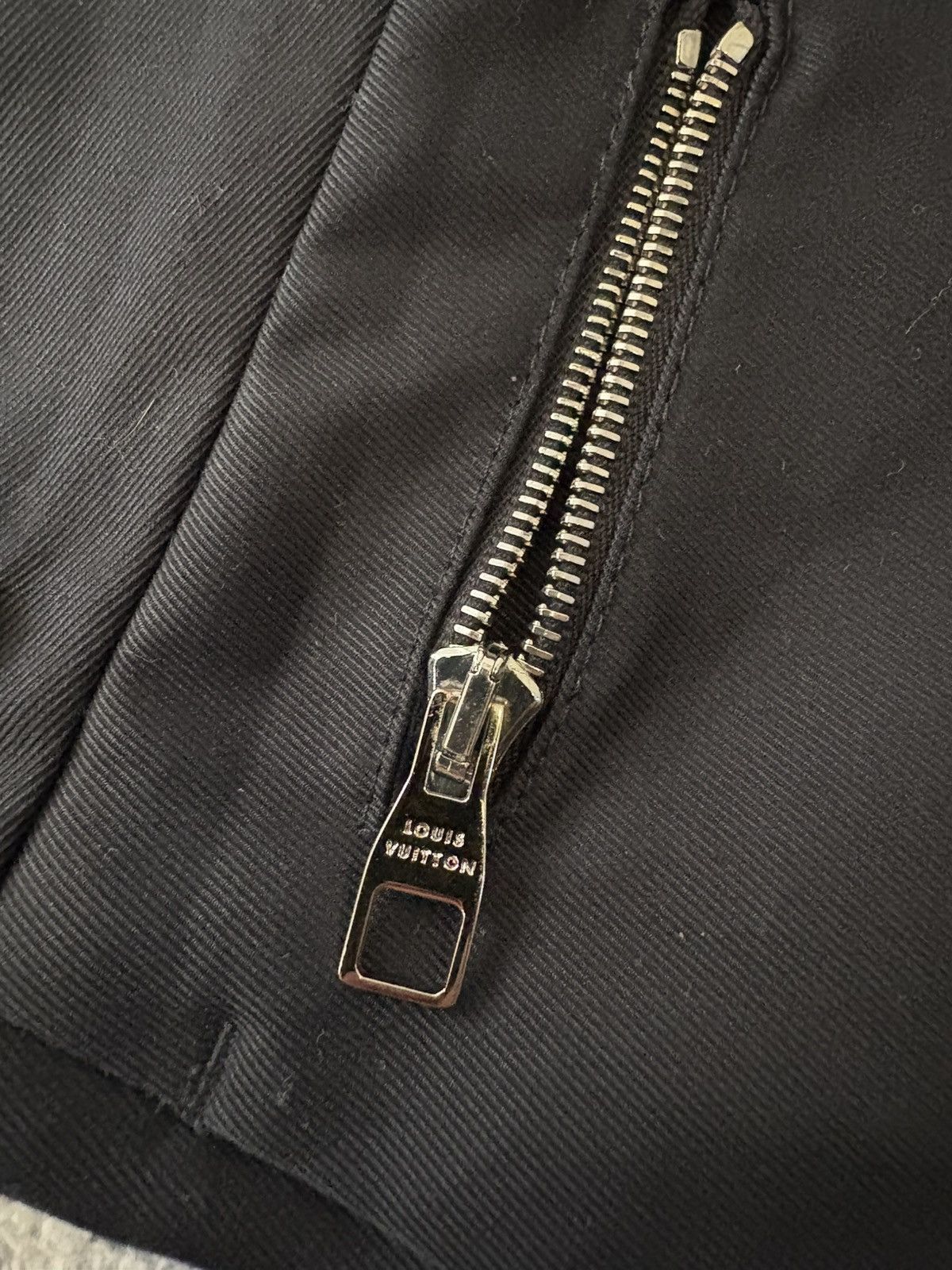 Louis Vuitton Louis vutton with Lv buckles on each side Size US 44 / EU 60 - 10 Thumbnail