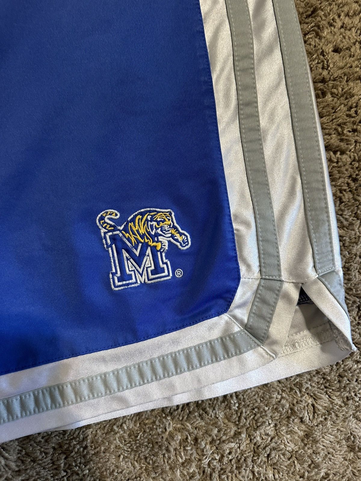 NCAA × Vintage Vintage NCAA Memphis Tigers “royal” shorts 90s size Xl Size US 36 / EU 52 - 2 Thumbnail