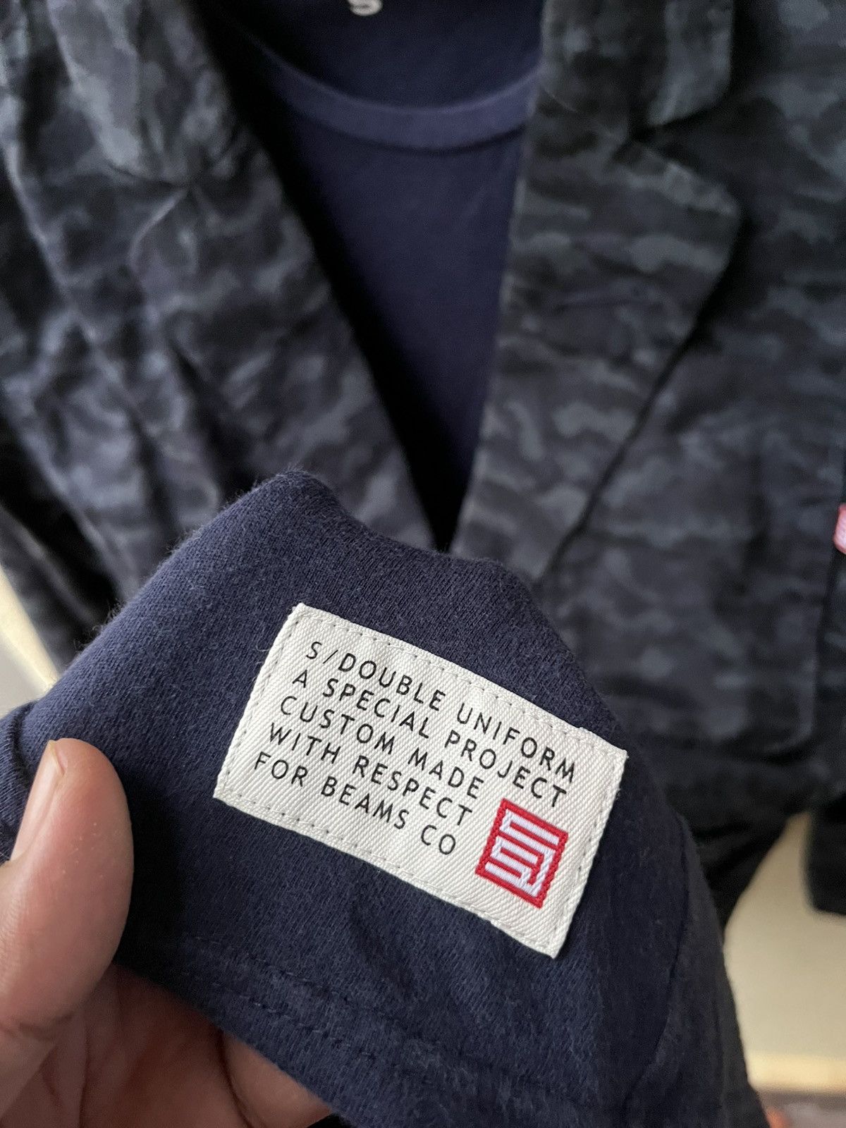 S/DOUBLE S/double x beams 2 pcs ; cotton blazer & plain navy tee Size US S / EU 44-46 / 1 - 6 Thumbnail