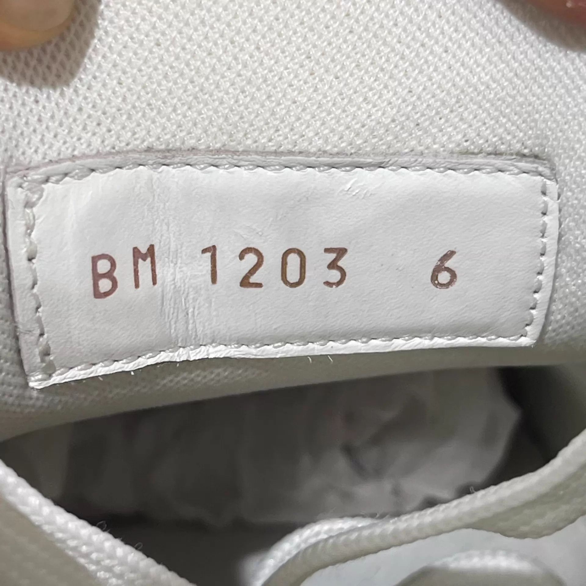 Louis Vuitton LV Trainer White Blue Denim UK6 Size US 7 / EU 40 - 8 Thumbnail