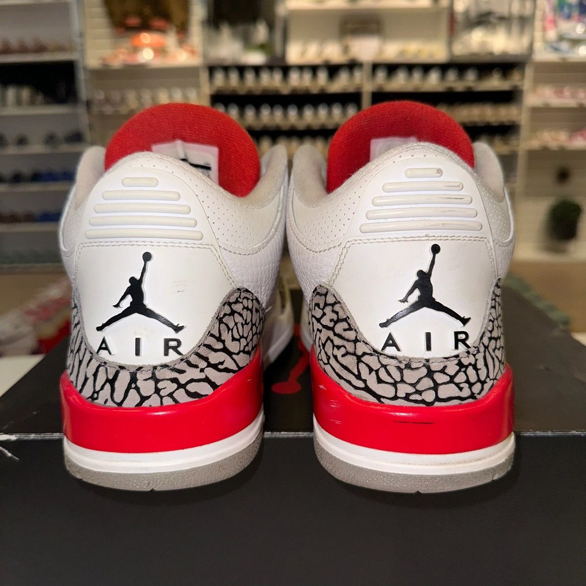 Jordan Brand Size 8.5 - Jordan 3 Retro Hall of Fame 2018 Size US 8.5 / EU 41-42 - 3 Thumbnail