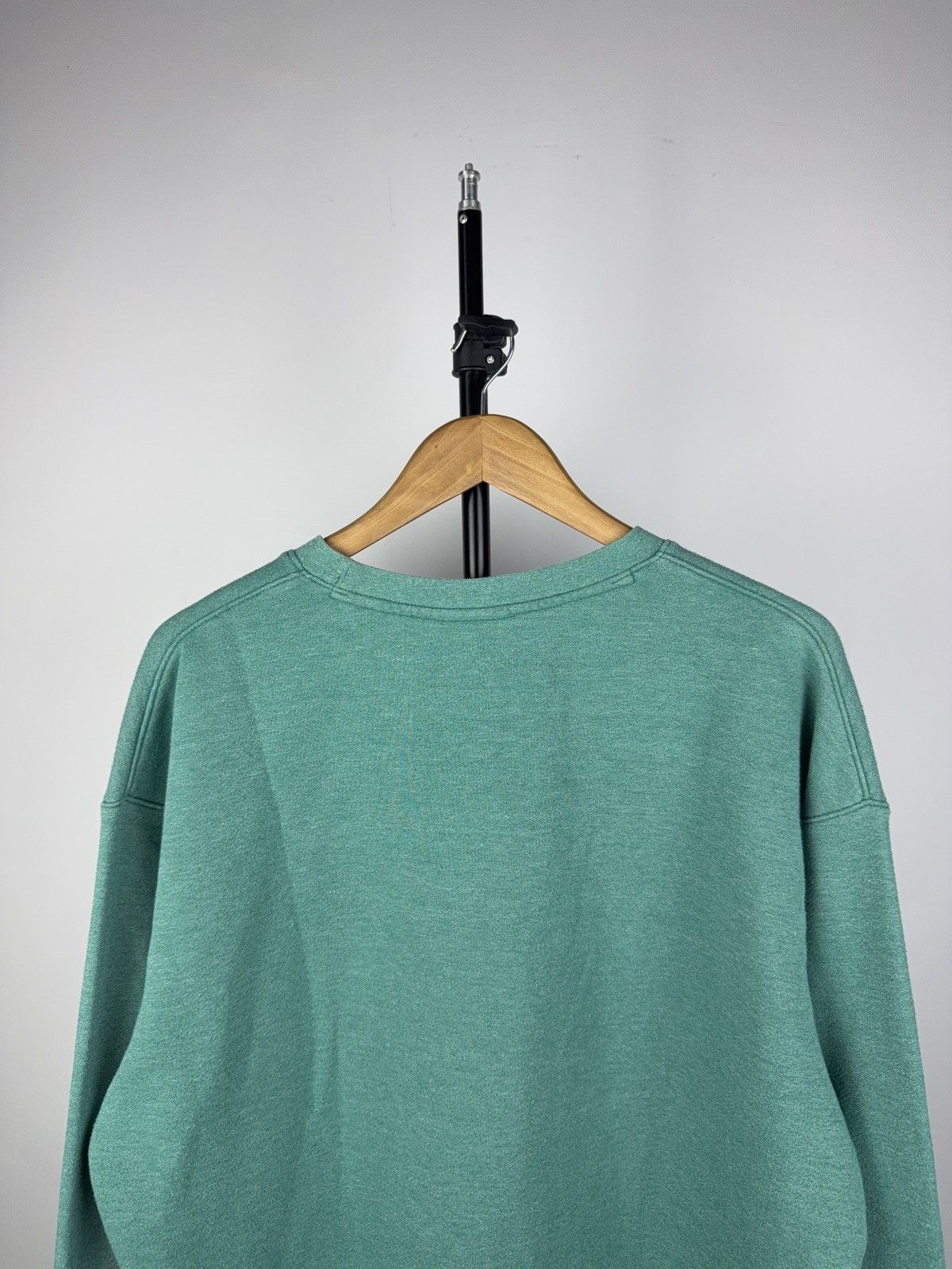 Nike Vintage Nike Green Central Logo Crewneck Sweatshirt Size L Size US L / EU 52-54 / 3 - 7 Thumbnail