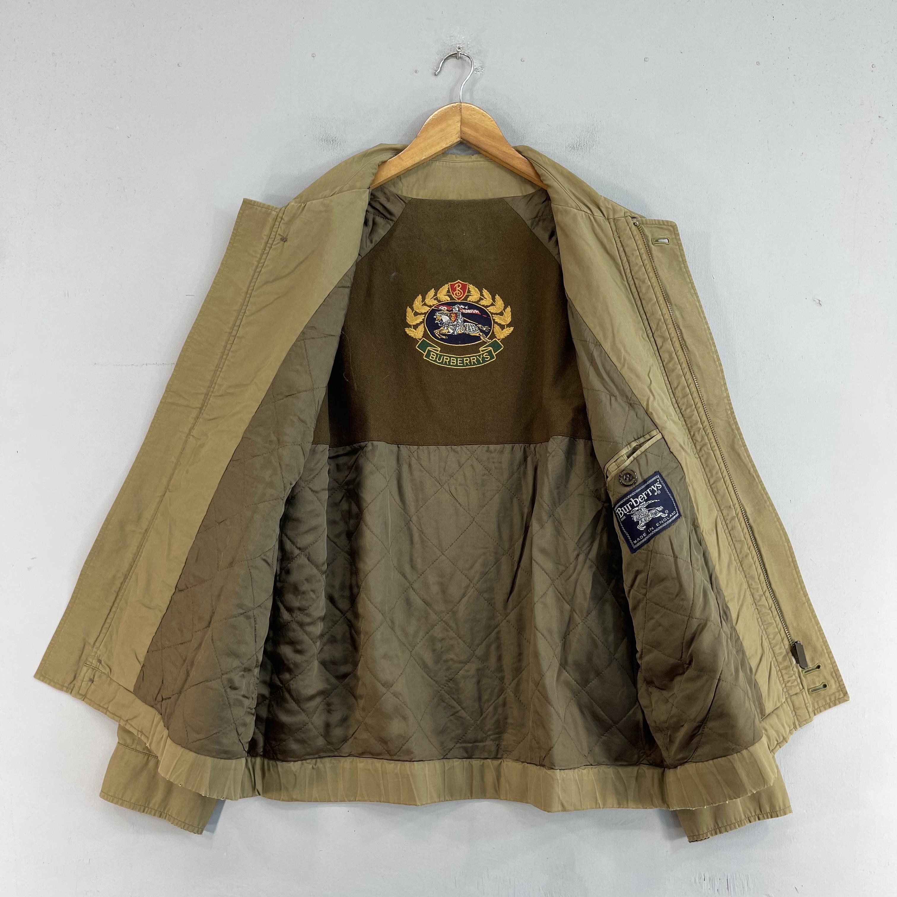 Burberry × Vintage Vintage 90s BURBERRYS Diamond Quilted Wool Jacket Size US L / EU 52-54 / 3 - 1 Thumbnail