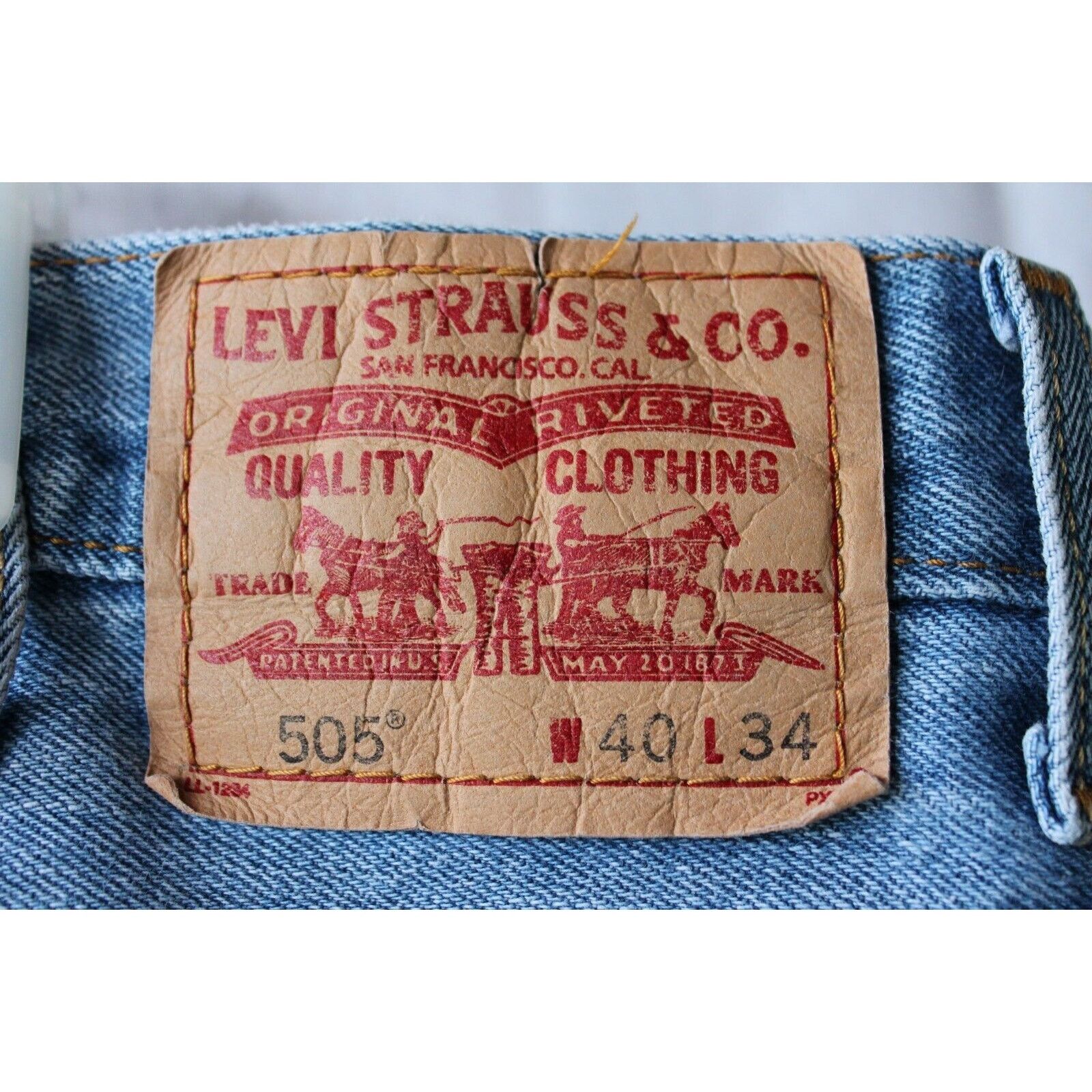 Levi's LEVIS 505 Jeans 40x34 Regular Fit Medium Blue Wash *VINTAGE Size US 40 / EU 56 - 2 Thumbnail