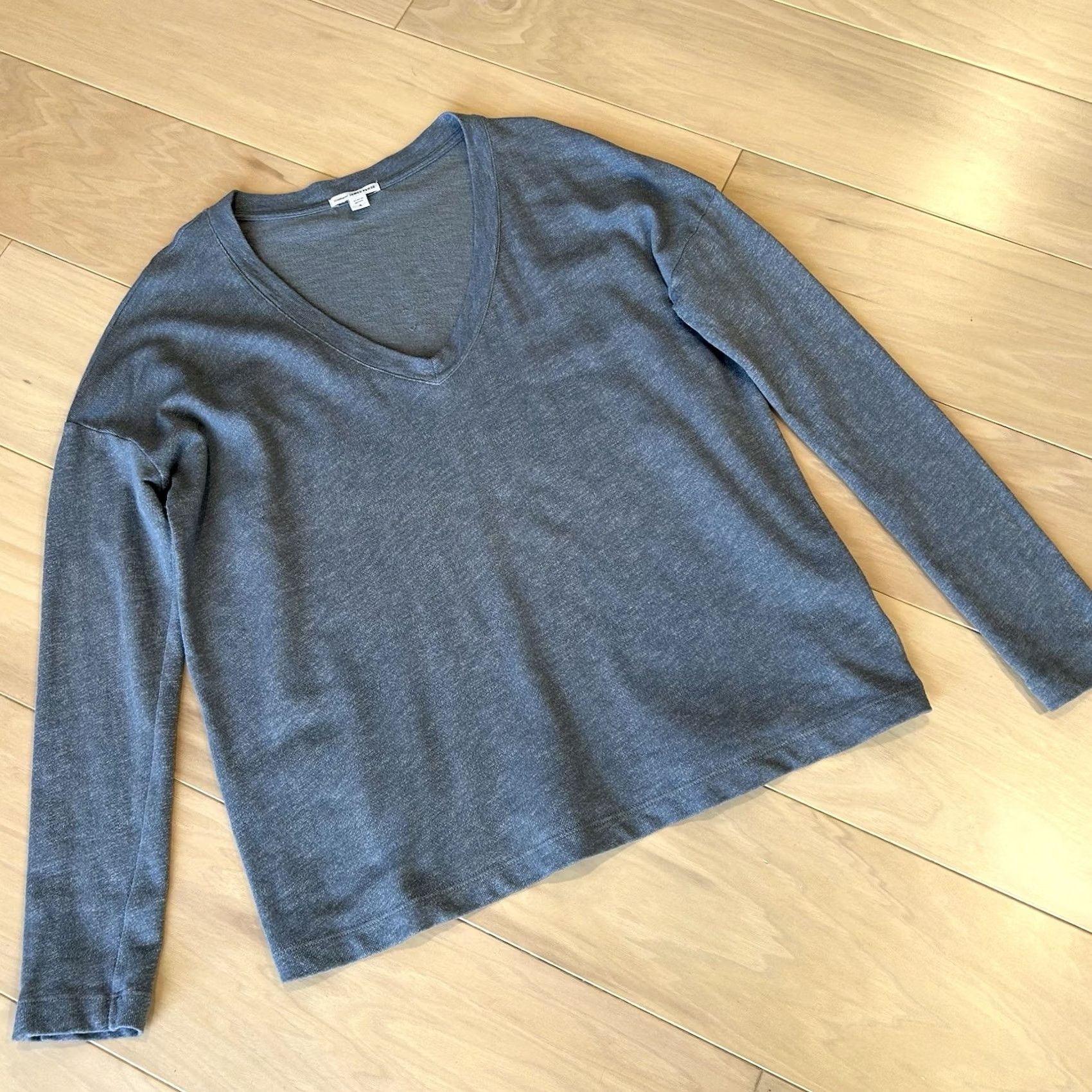 James Perse James Perse Standard Boxy Terry Top Long Sleeve Women’s 4 Gray V-Neck Raglan Logo Relaxed Casual Knit Top Shirt Women's Size S / US 4 / IT 40 - 2 Thumbnail