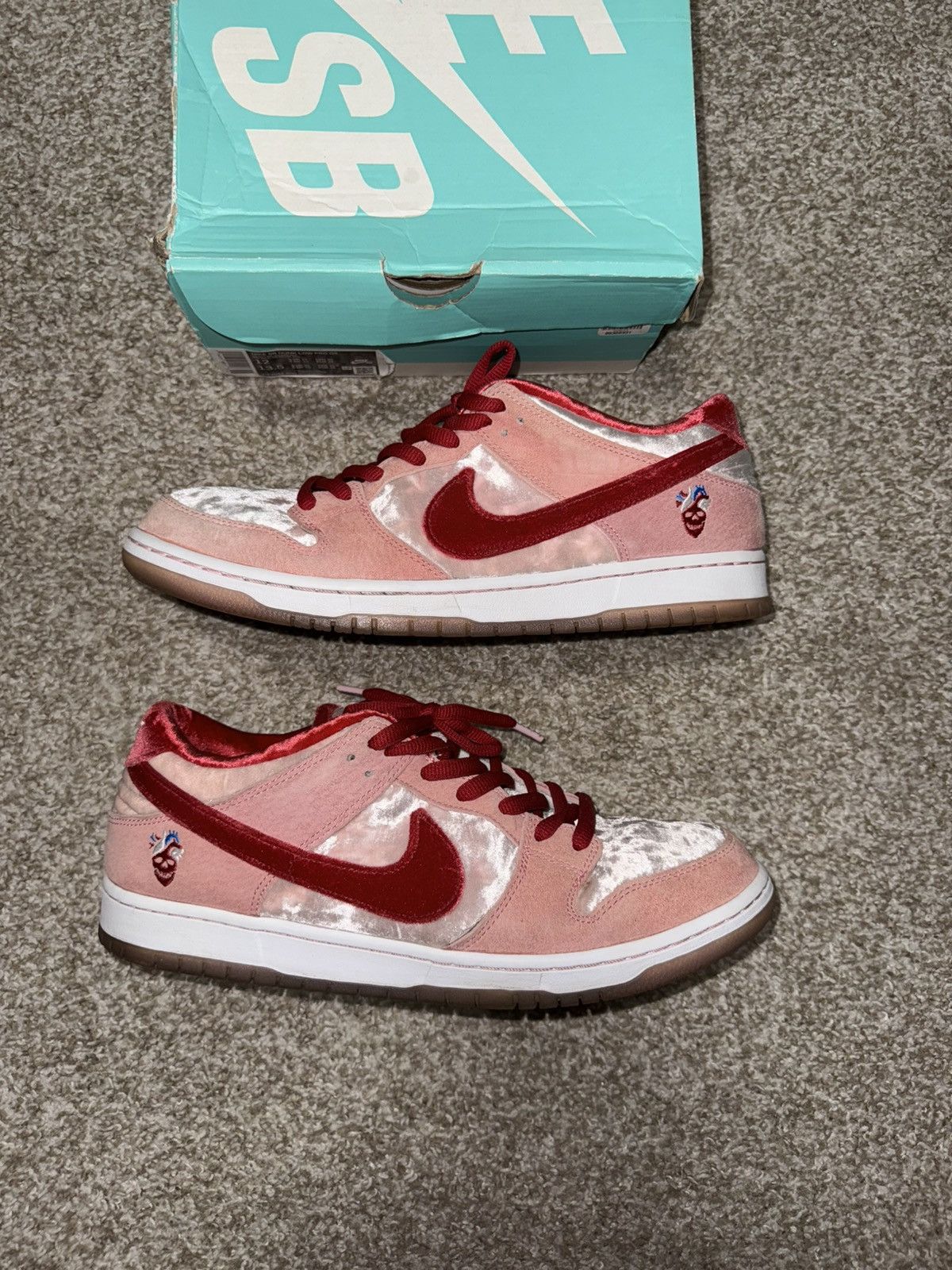 Pre-owned Nike X Strangelove Skateboards Nike Sb Dunk Low Strange Love Shoes In Pink