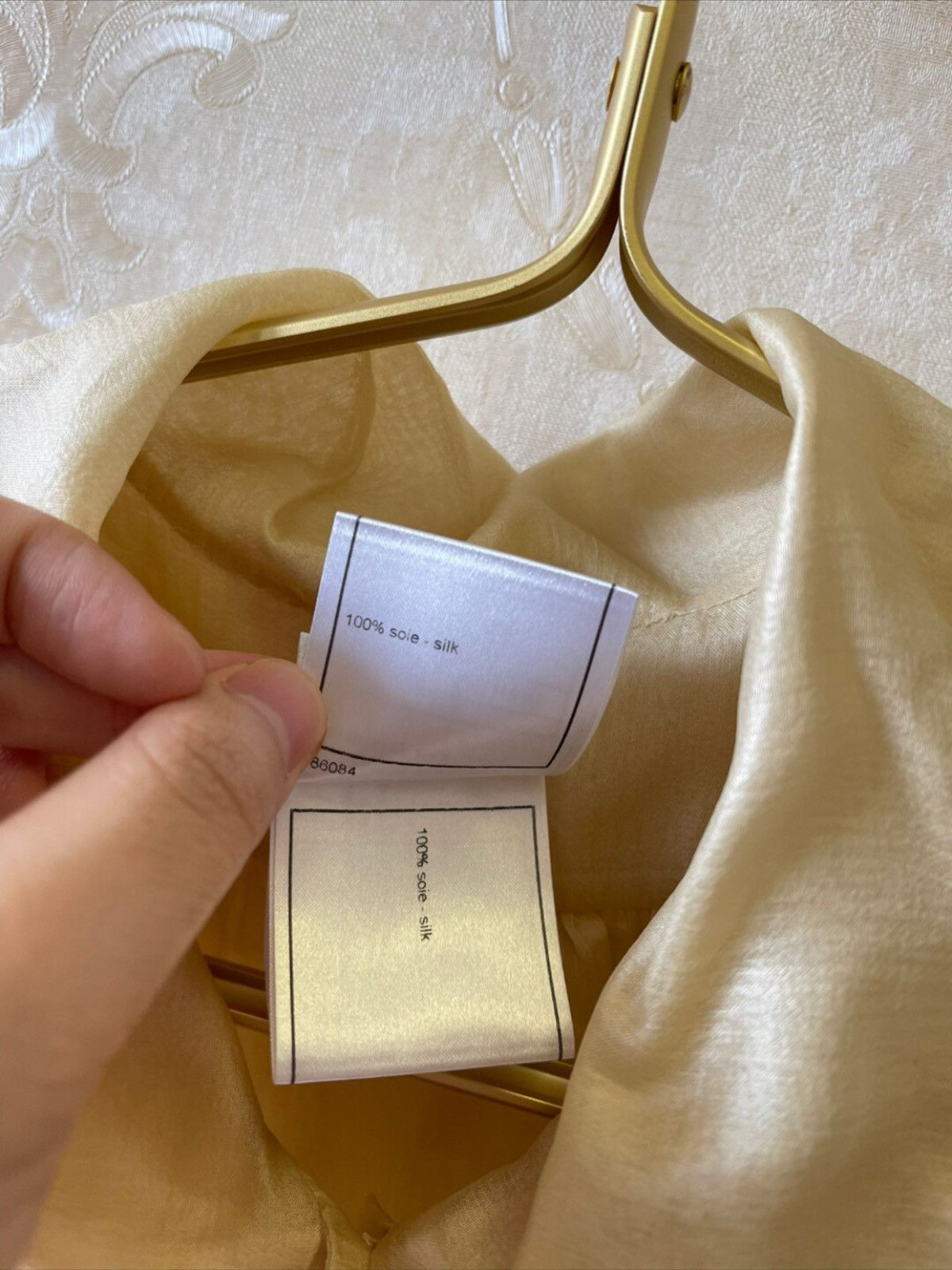 Chanel CHANEL SILK BLOUSE Size XS / US 0-2 / IT 36-38 - 3 Thumbnail