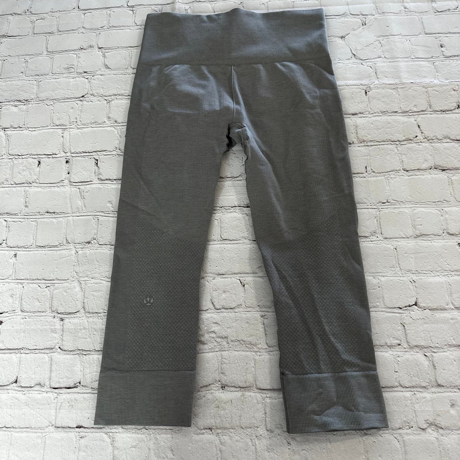 Lululemon lululemon leggings size 4 Size 27" / US 4 / IT 40 - 5 Thumbnail