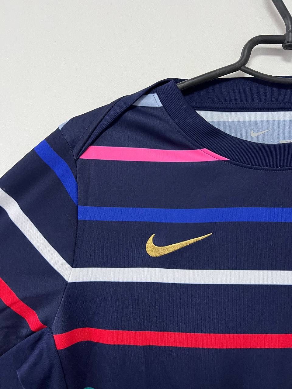 Nike France 2024/2025 Pre match Football Shirt Mailot Nike M Size US M / EU 48-50 / 2 - 4 Thumbnail