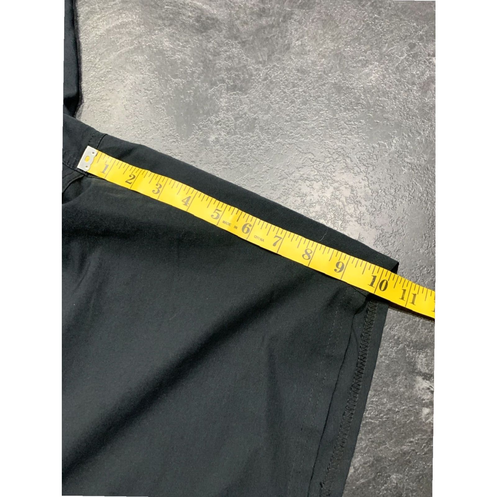 Under Armour Under Armour Mens Black Gray Board Shorts Swim Trunks Size 38 Multicolor Skull Size US 38 / EU 54 - 7 Thumbnail