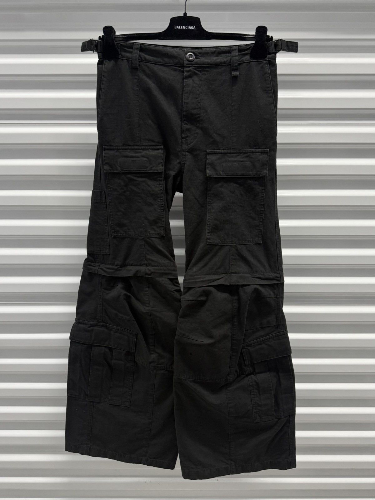 Balenciaga New Balenciaga Flared Cargo Pants Size US 30 / EU 46 - 1 Thumbnail