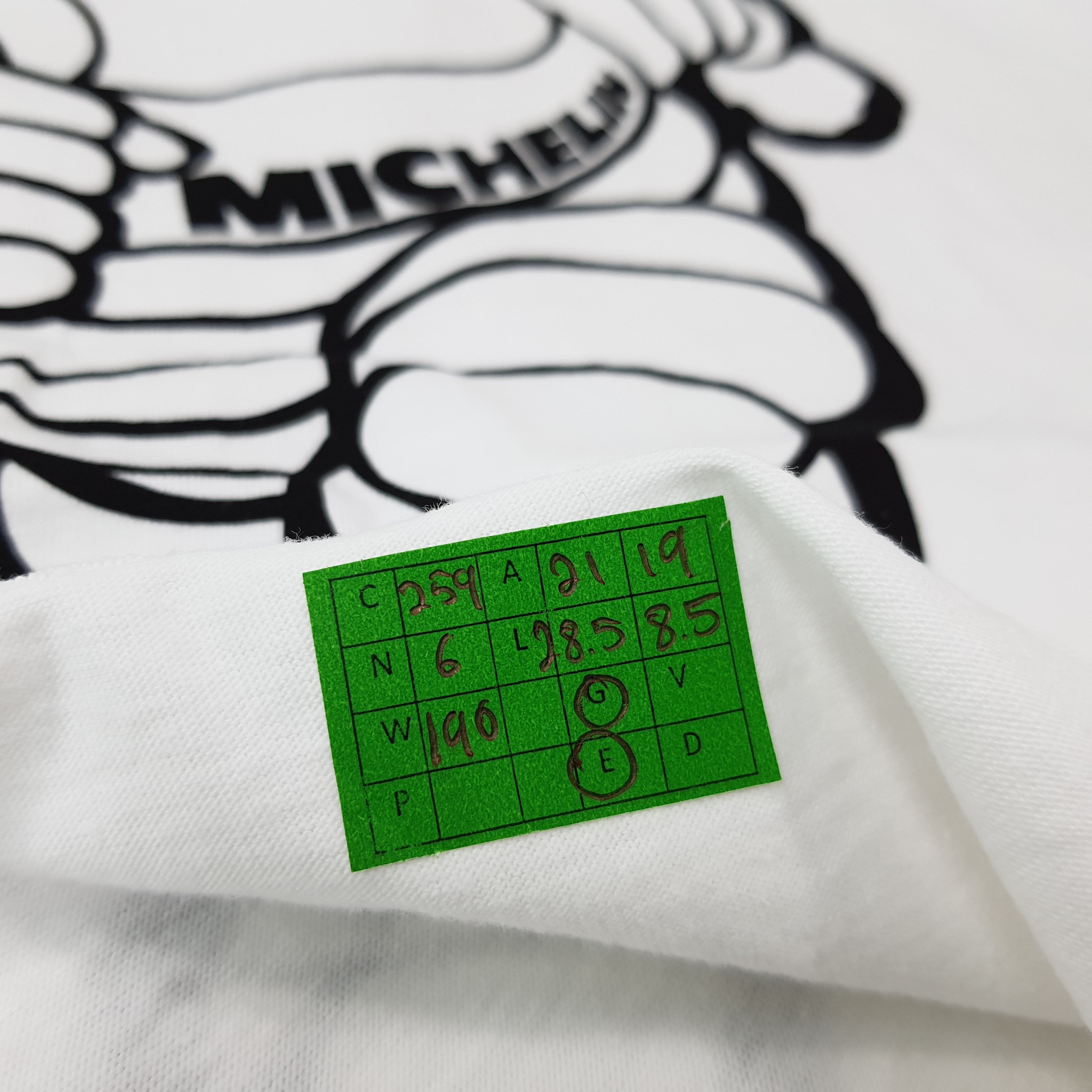 Vintage Vintage The Tire Michelin Motorsports Tshirt C259N6 Size US L / EU 52-54 / 3 - 7 Thumbnail
