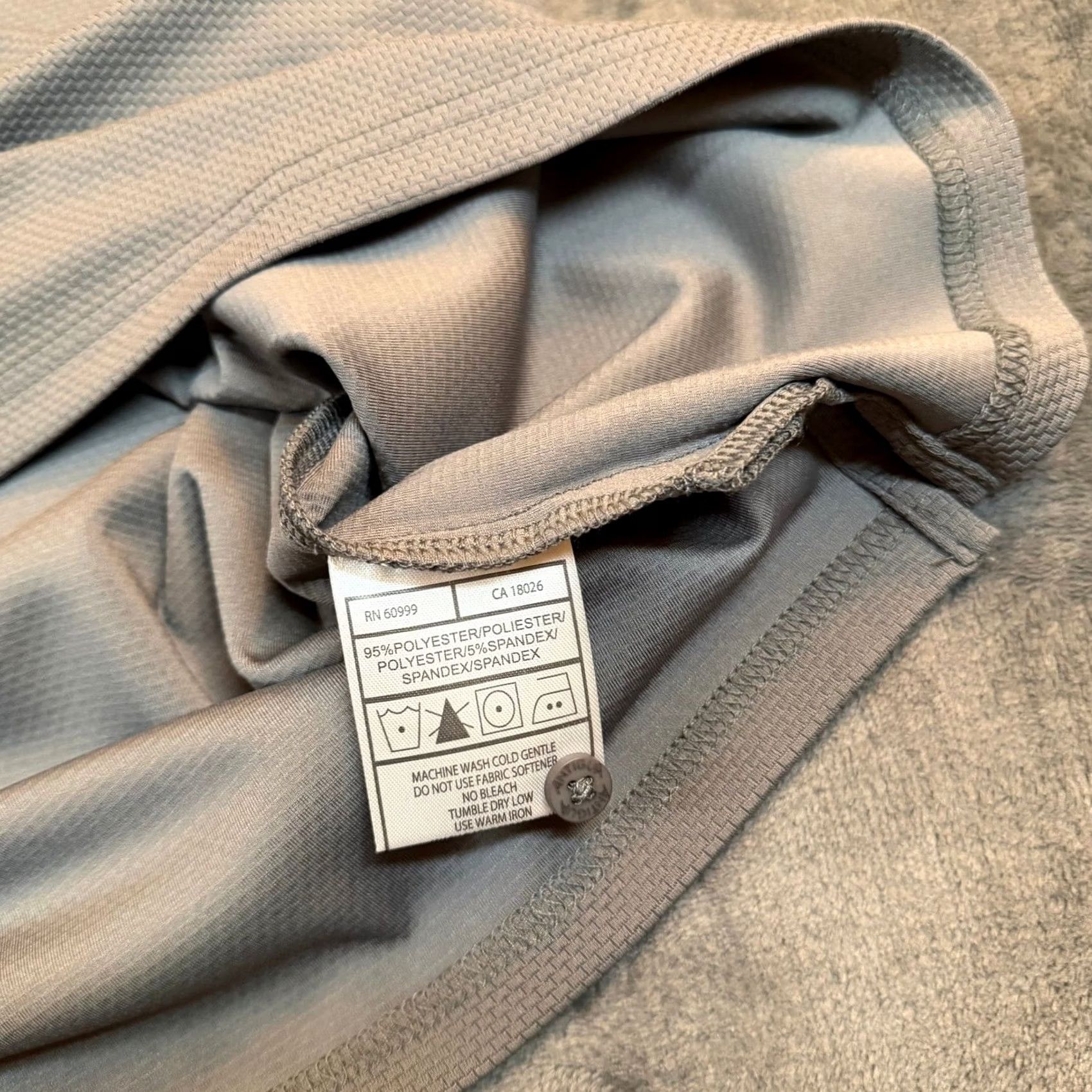 Vintage Antigua Mortal Polo Shirt Mens Medium Carbon Gray 105560 NWT Iowa Hawkeyes NCAA Collegiate Golf Performance Textured Polo Men’s Medium Carbon Gray Size US M / EU 48-50 / 2 - 6 Thumbnail