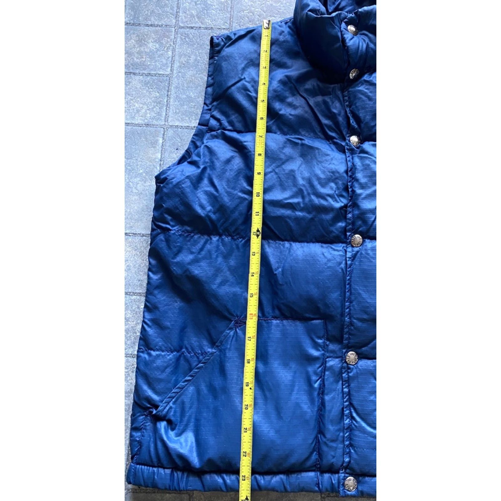 The North Face VINTAGE The North Face Vest Mens XS Blue Down Puffer Vest 70s 80s Size US XS / EU 42 / 0 - 5 Thumbnail