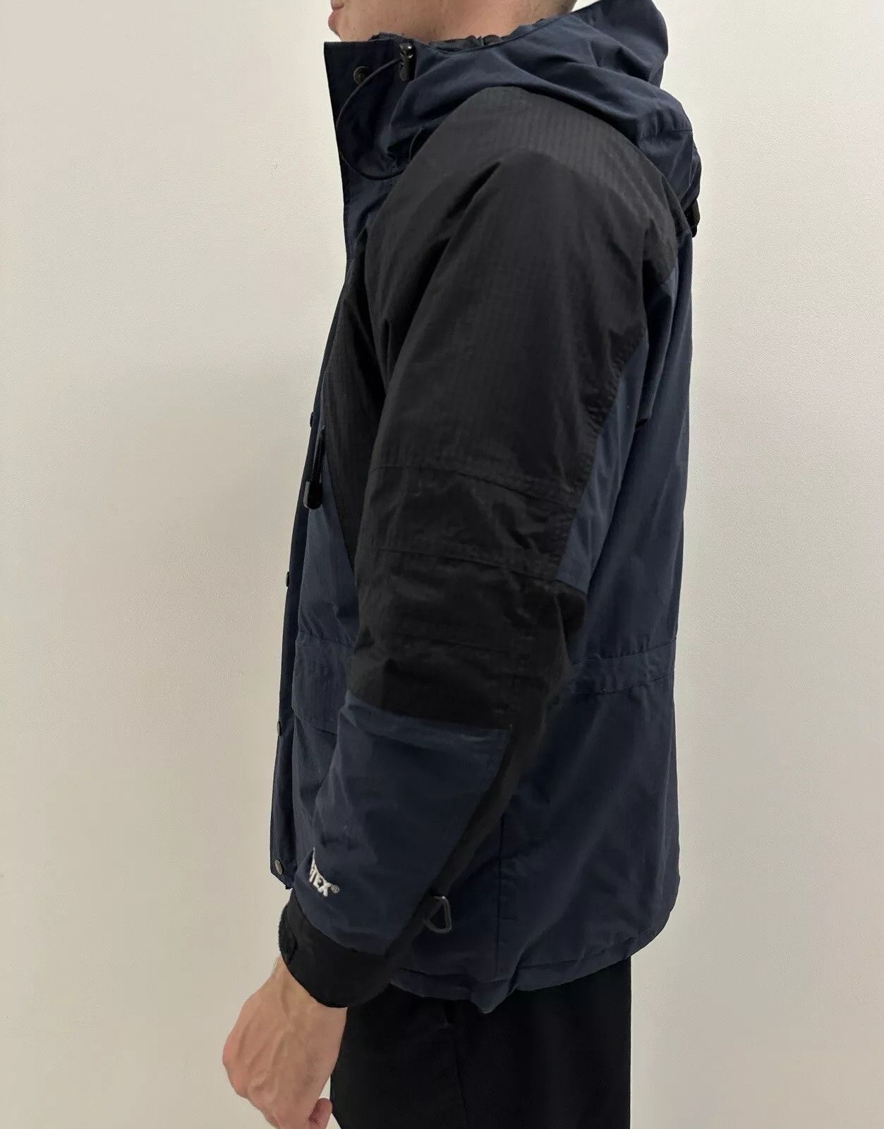 The North Face × Vintage Vintage The North Face Jacket 2 in 1 Gore Tex Hiking Mens Size US L / EU 52-54 / 3 - 4 Thumbnail