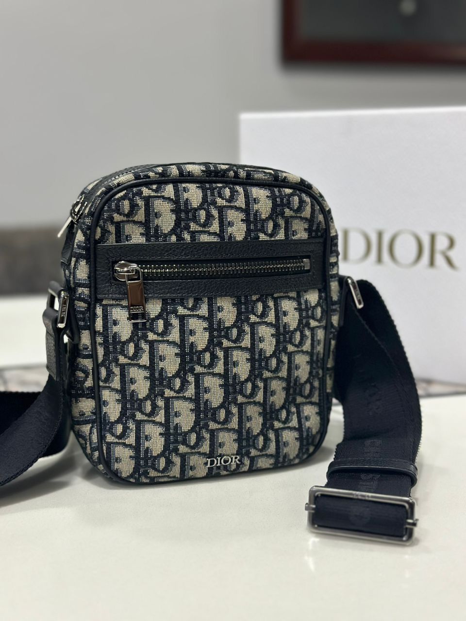 Dior Authentic Christian Dior Oblique Blue Beige Crossbody Bag Size ONE SIZE - 21 Thumbnail