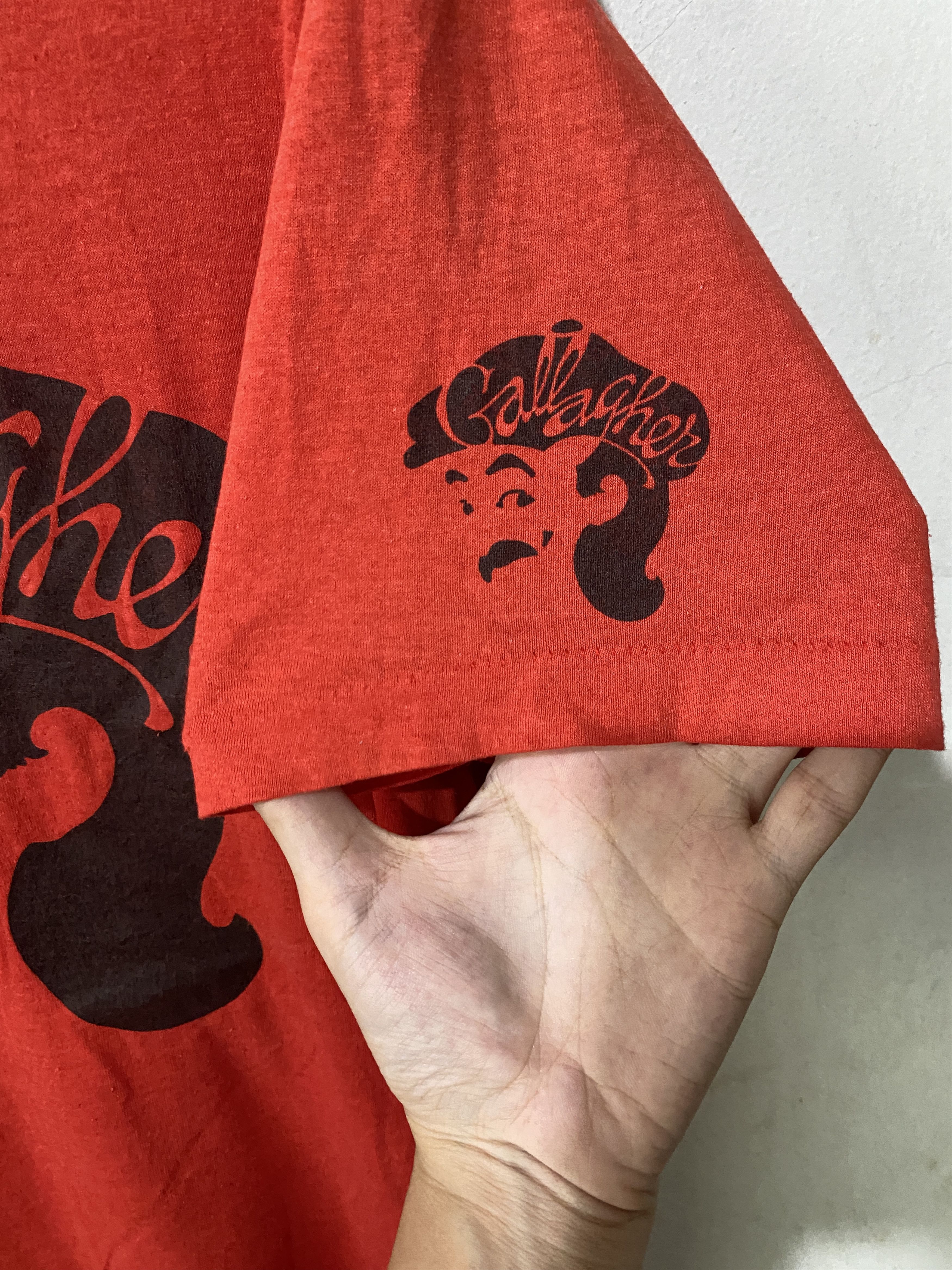 Band Tees × Vintage Vintage 1981 Gallagher Shirt Size US XL / EU 56 / 4 - 4 Thumbnail