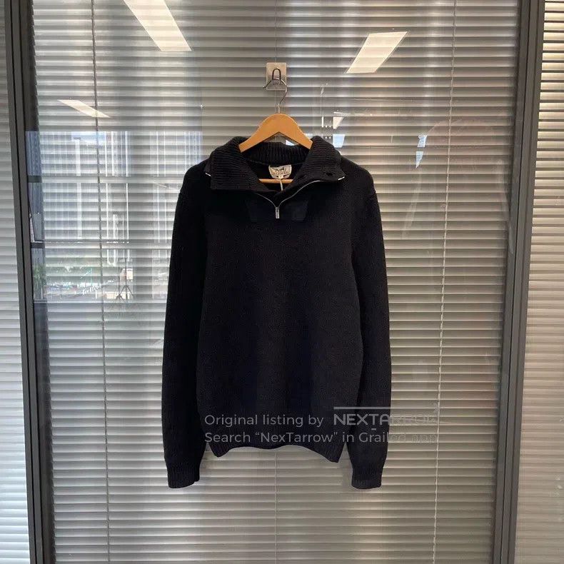 Hermes Hermes Classic Black Crewneck Knit Sweater Size US M / EU 48-50 / 2 - 1 Thumbnail