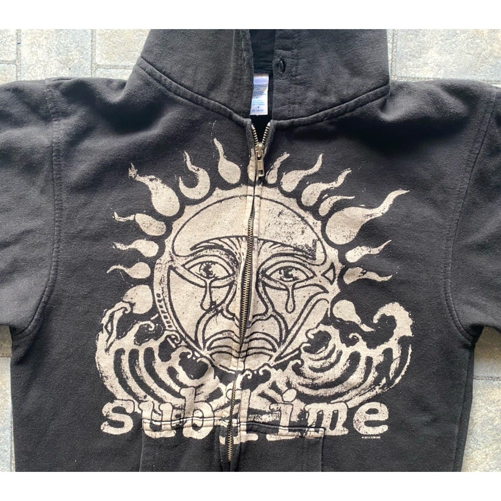Tultex VINTAGE Sublime Tultex Hoodie WOMENS SMALL 2012 Rare Crying Sun Face Waves Black Long Sleeve Small Women Hoodie 40 OZ To Freedom Size S / US 4 / IT 40 - 7 Thumbnail