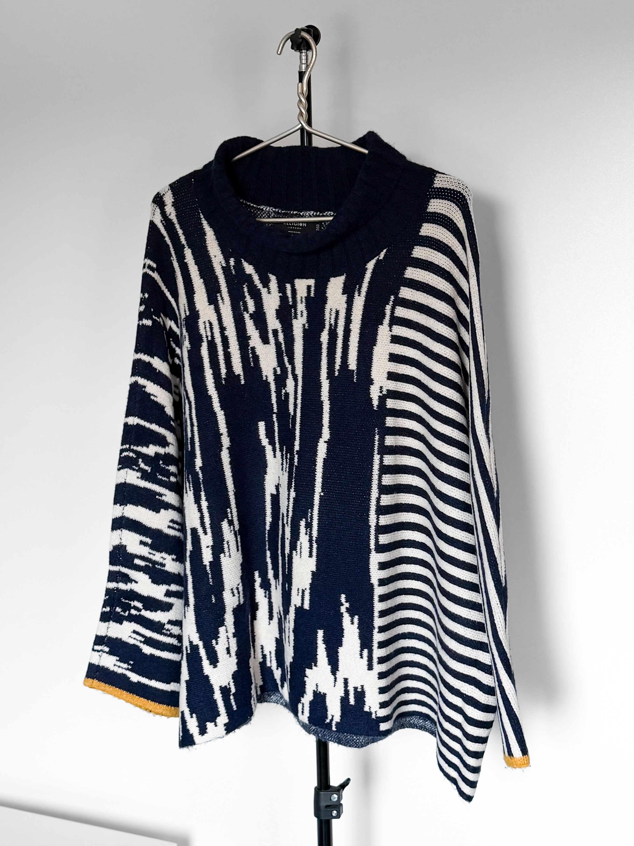 Other Religion Men’s Sweater Size US L / EU 52-54 / 3 - 1 Thumbnail