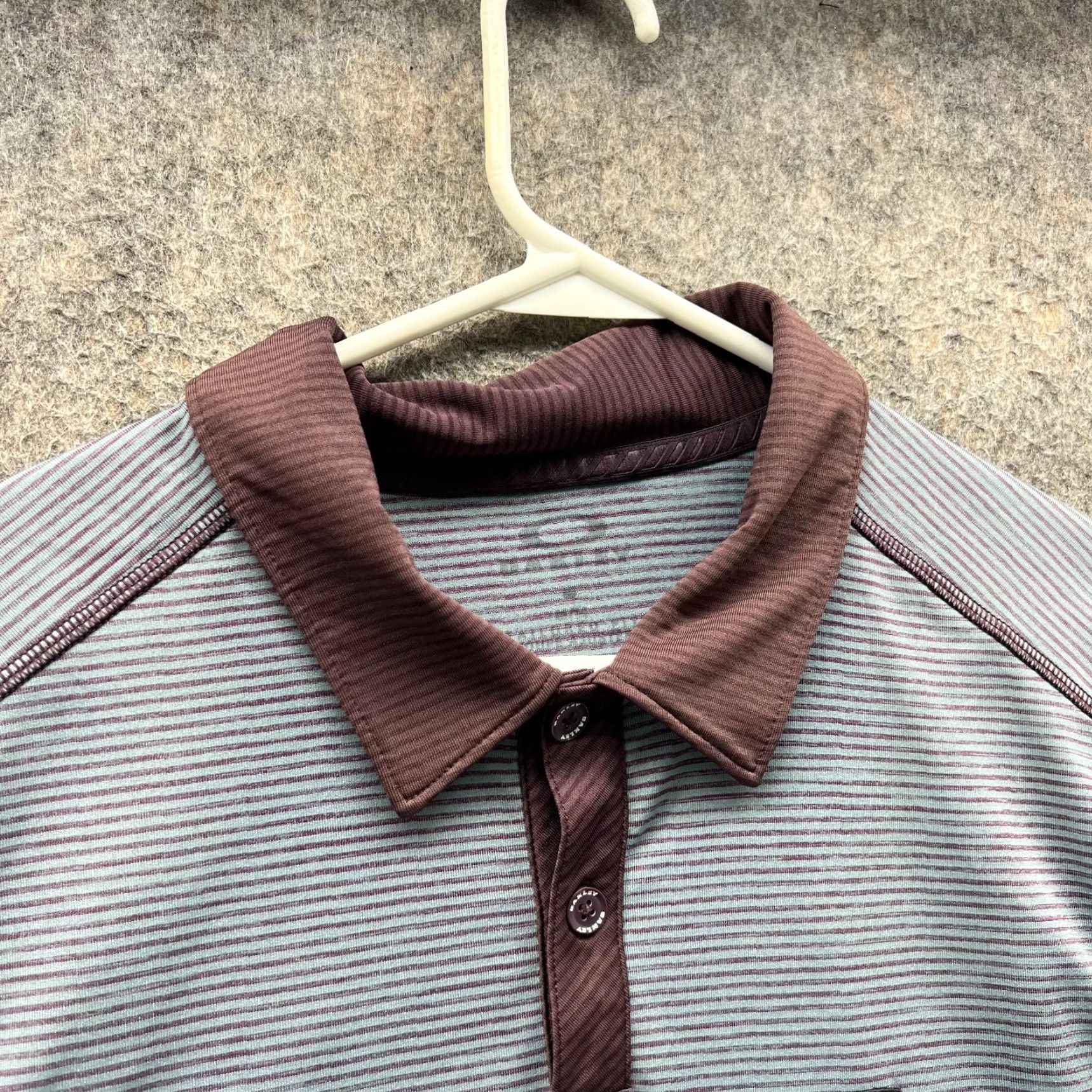 Oakley Oakley Polo Shirt Mens Medium Blue Red Lightweight Golf Striped Tailored Fit Size US M / EU 48-50 / 2 - 7 Thumbnail