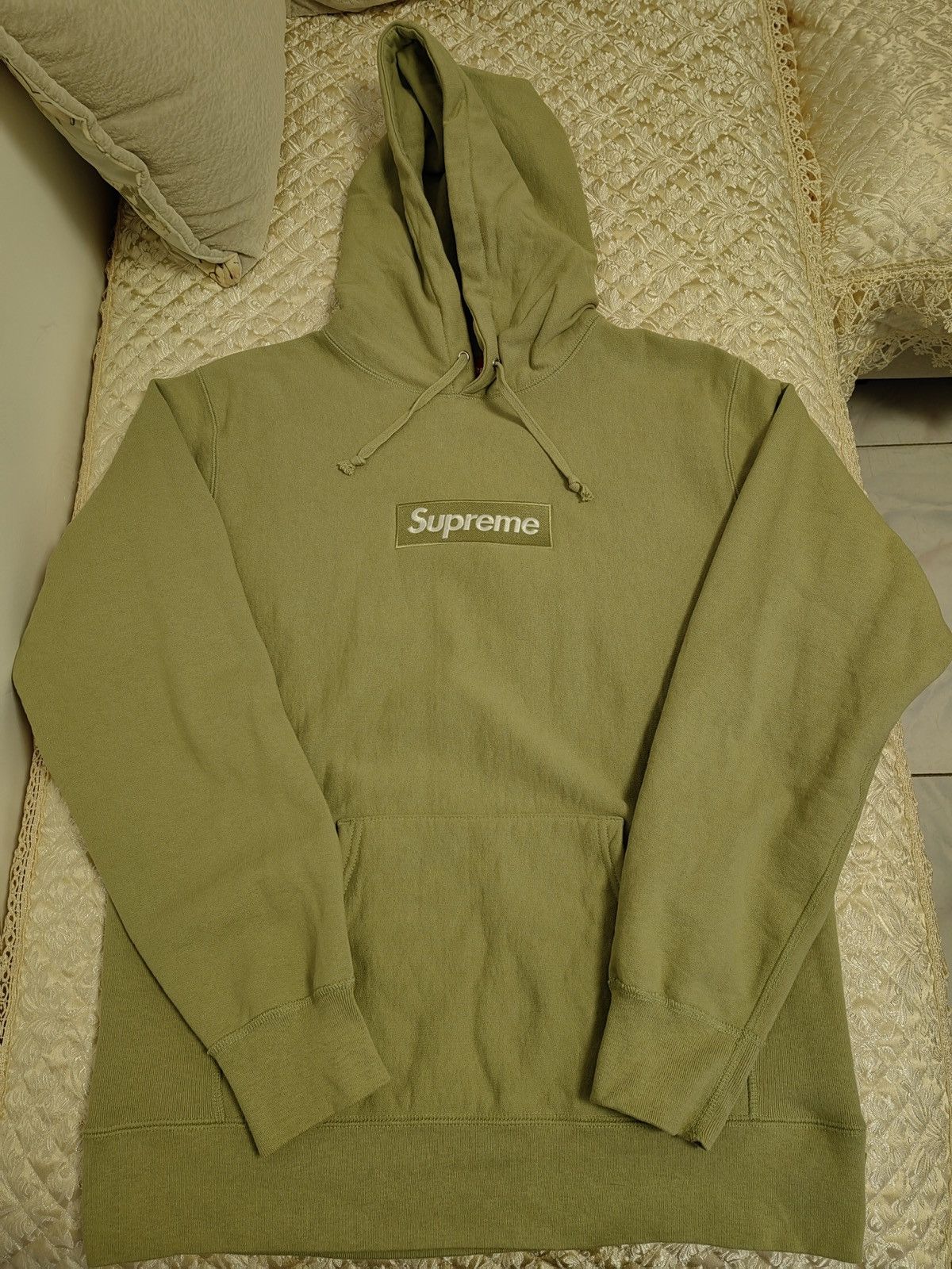 Supreme Supreme 16fw saga box logo hood sweatshirts Size US L / EU 52-54 / 3 - 1 Thumbnail