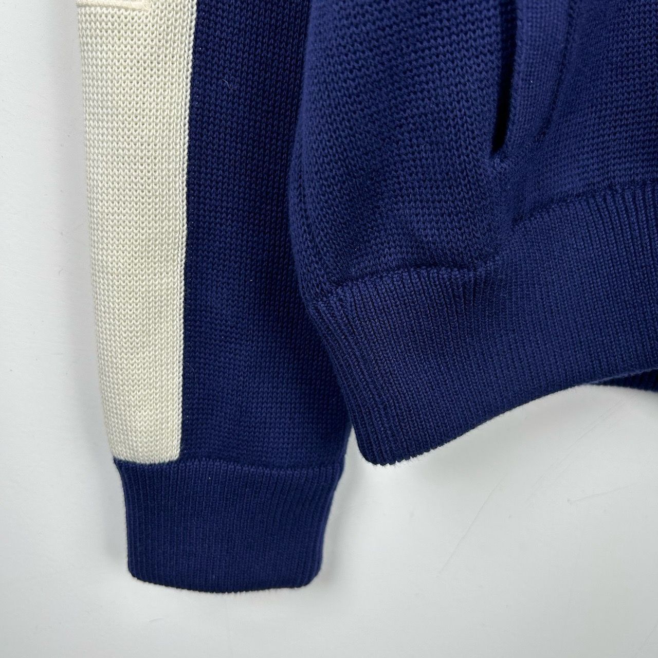 Gucci Gucci 24' New Logo Embroidered Stand Collar Blue & White Cot Size US S / EU 44-46 / 1 - 5 Thumbnail