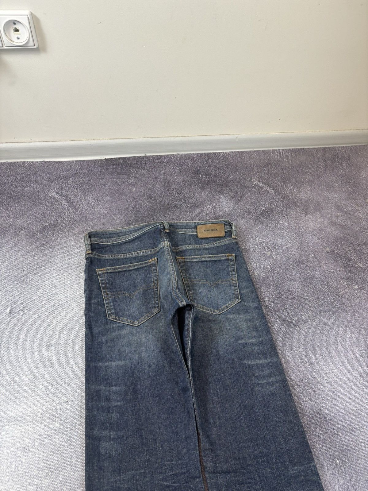 Diesel Diesel Buster Regular Slim Tapered NWT Stretch Denim Jeans Size US 28 / EU 44 - 17 Thumbnail
