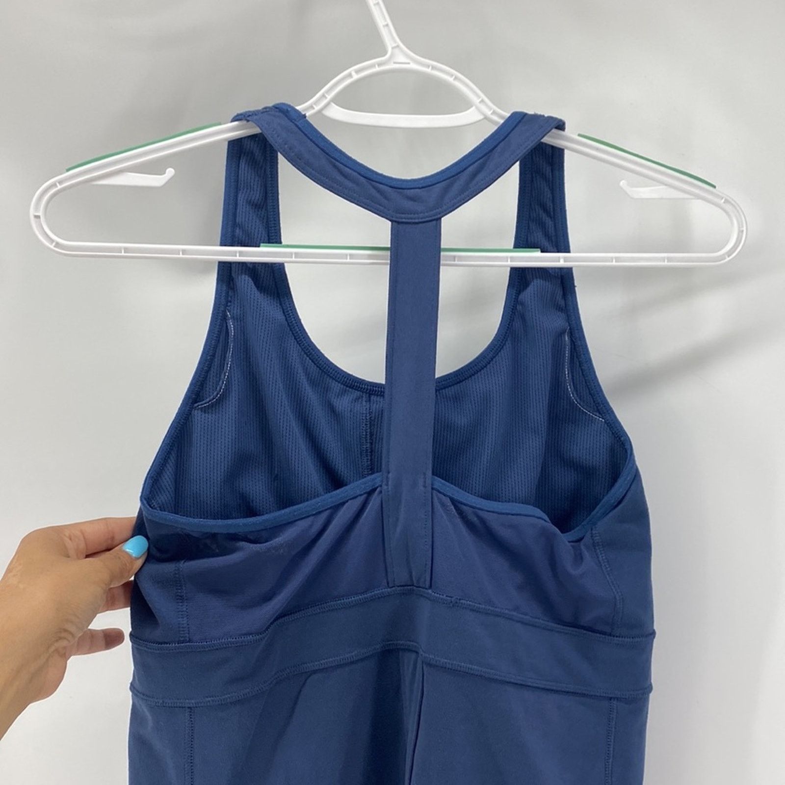 Athleta Athleta Stunner t strap athletic shelf bra tank Top sz S Size S / US 4 / IT 40 - 4 Thumbnail