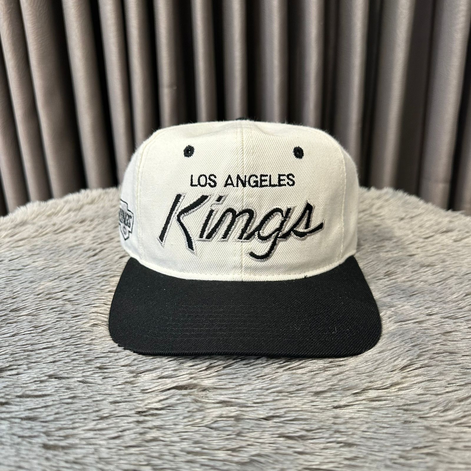 Vintage Sports store Specialties Black Silver Los Angeles Kings Script Snapback Cap