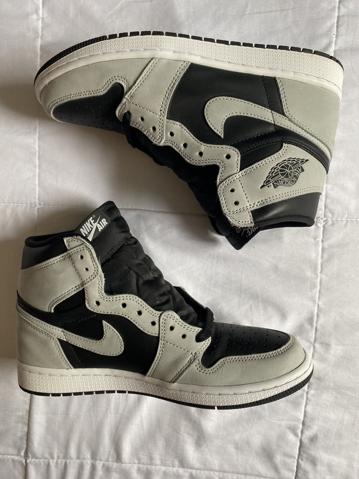 Jordan Brand × Nike Air Jordan 1 Retro High OG Shadow 2.0 Size US 9.5 / EU 42-43 - 2 Thumbnail