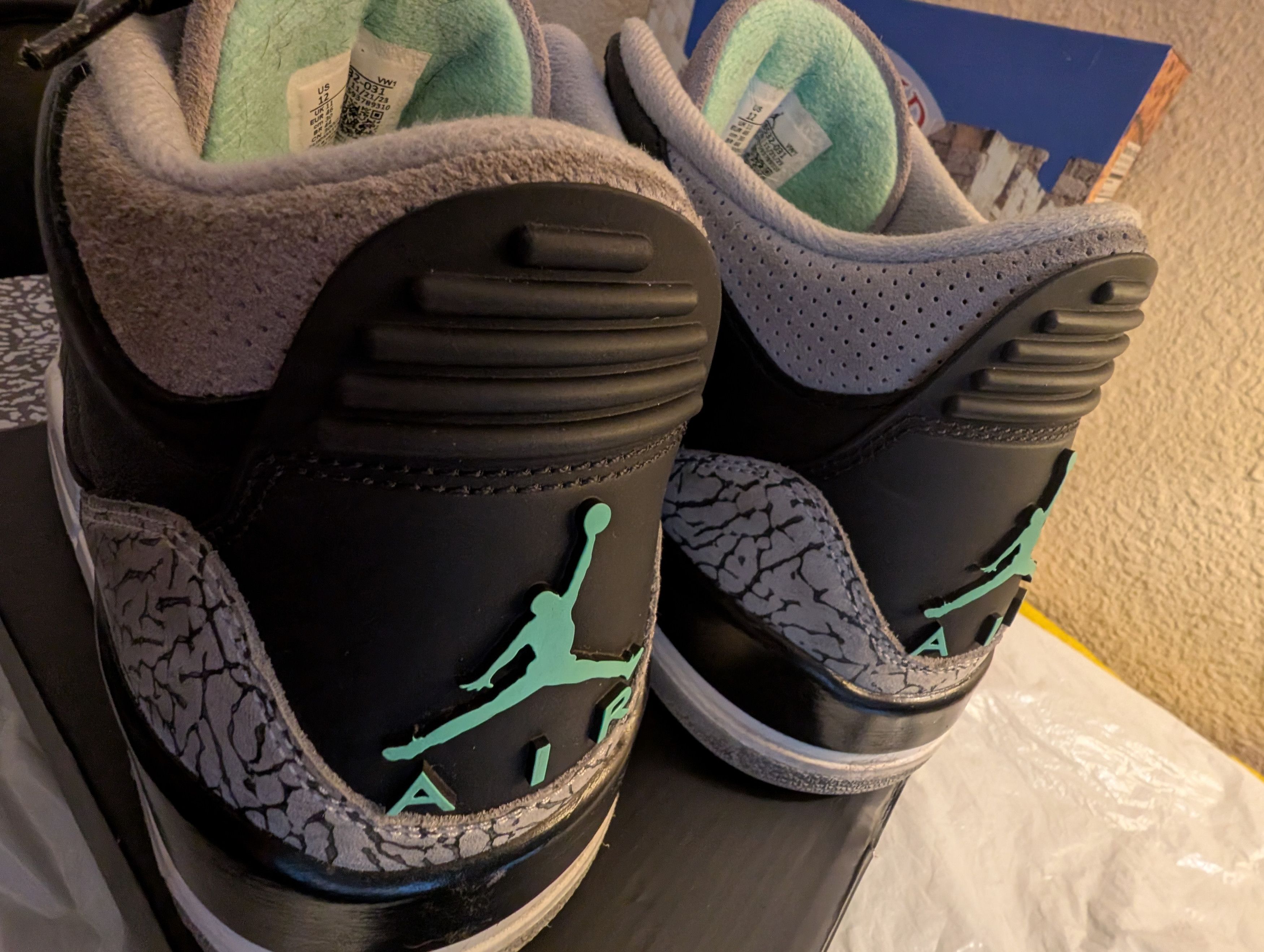 Jordan Brand Jordan 3 Retro "Green Glow" Size US 12 / EU 45 - 1 Thumbnail