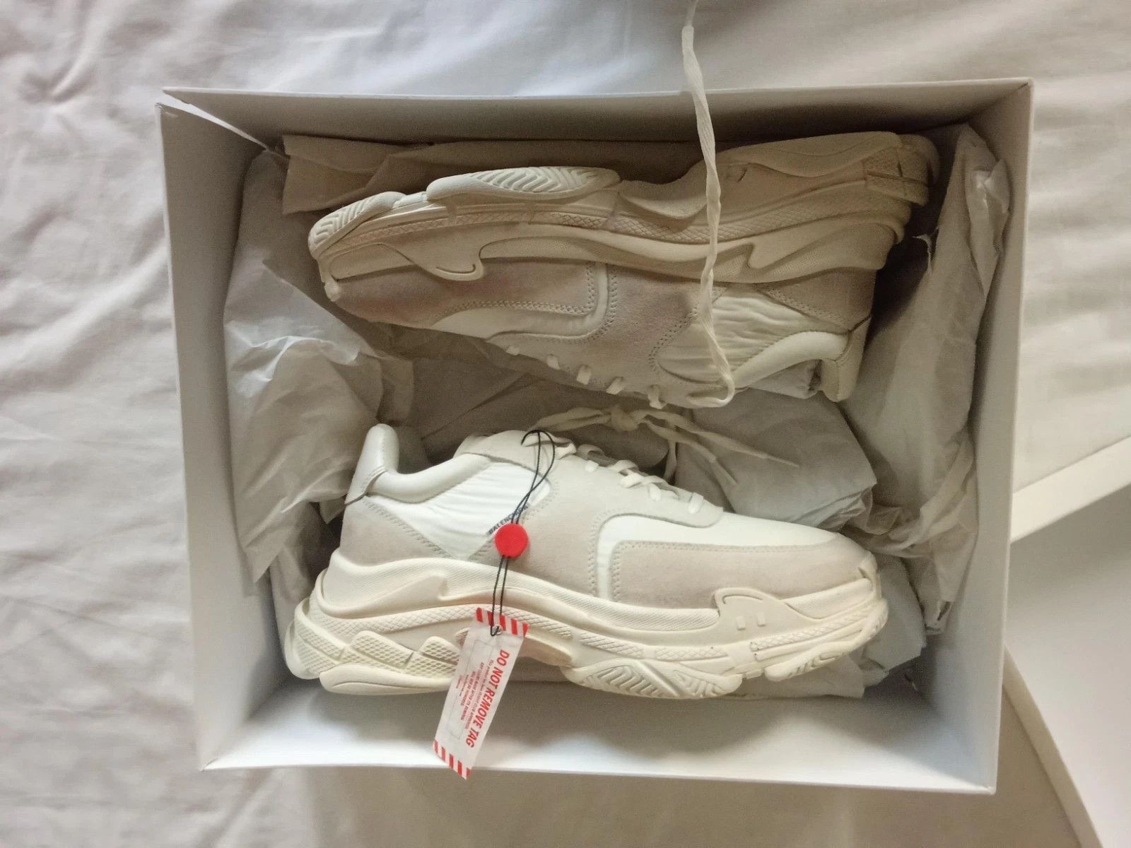 Balenciaga Balenciaga Triple S White Ecru Size US 12 / EU 45 - 4 Thumbnail