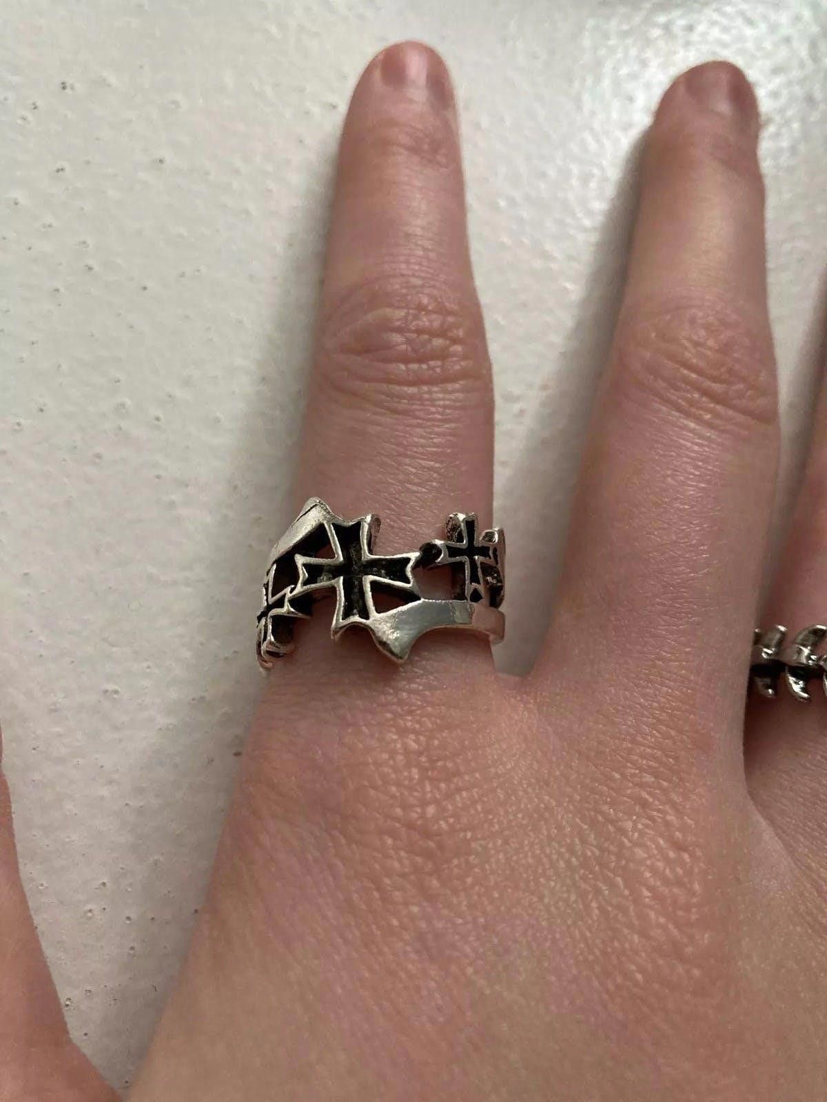 Jewelry Gothic Repeat Cross Ring Silver Grunge Punk Black Jewelry Size ONE SIZE - 2 Thumbnail