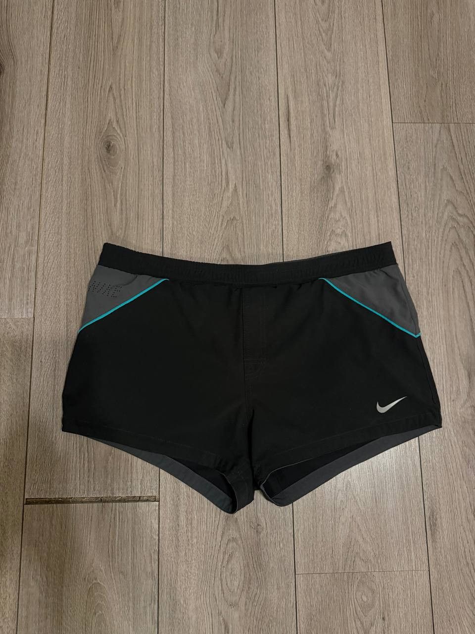 Nike Nike Shorts Womens Running Size M Black Size 32" / US 10 / IT 46 - 1 Thumbnail