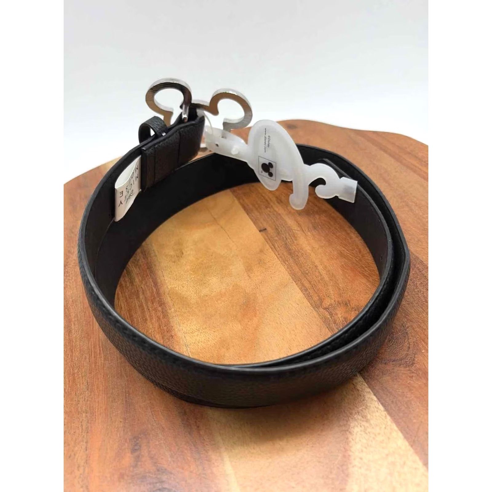Disney Pre-Owned Disney Black Size Medium Belts Size ONE SIZE - 2 Thumbnail