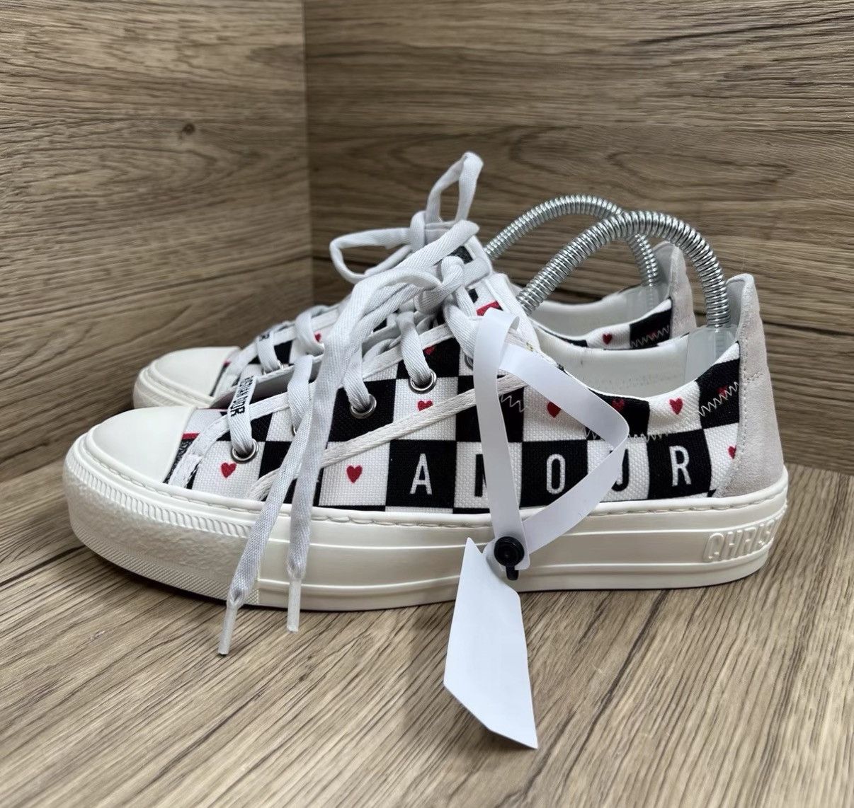 Dior Dior Checked Heart & Logo Sneakers J41 Size US 6 / IT 36 - 1 Thumbnail