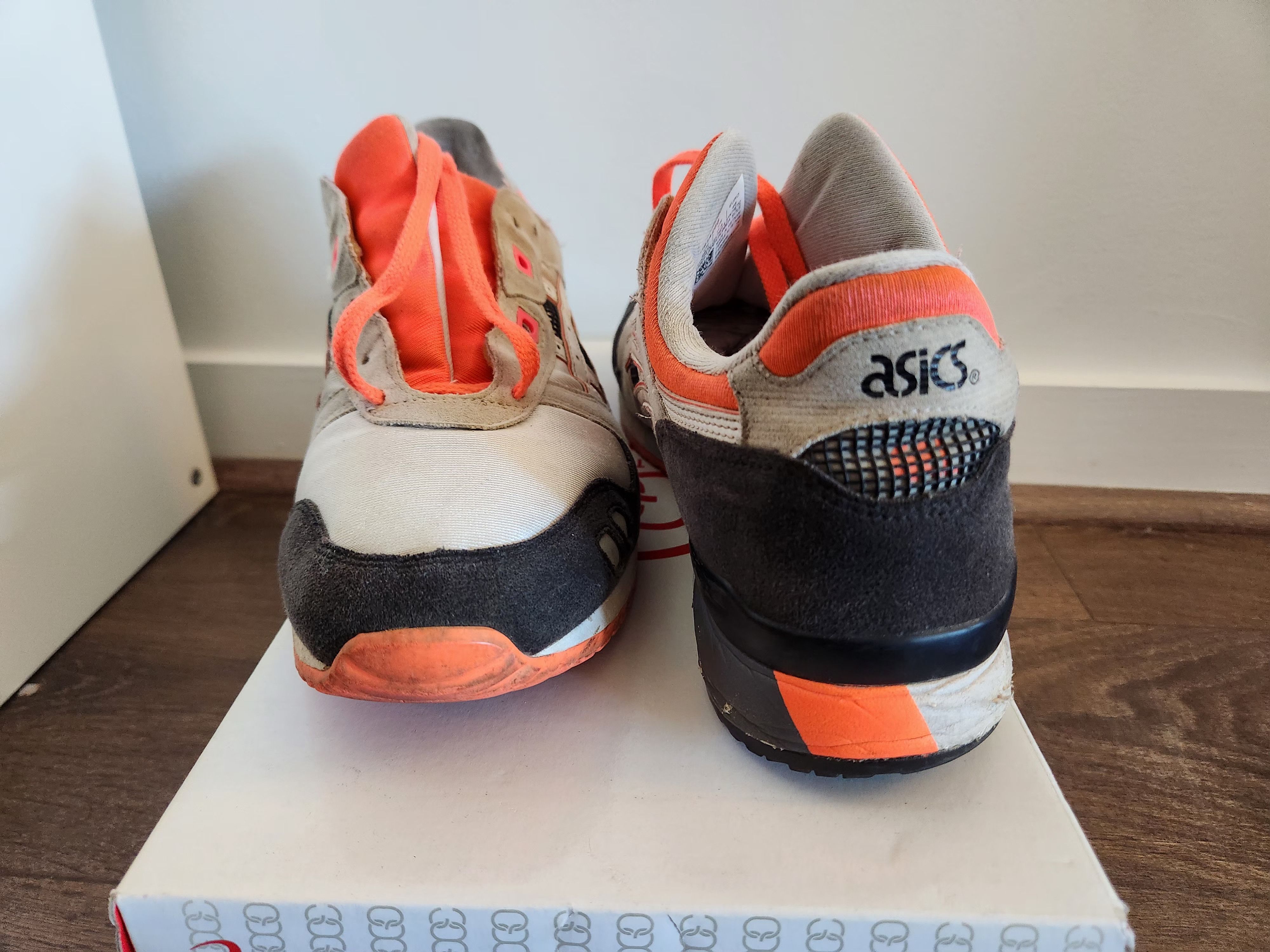 Asics Asics Gel Lyte III "Flash Coral" Size US 11.5 / EU 44-45 - 3 Thumbnail