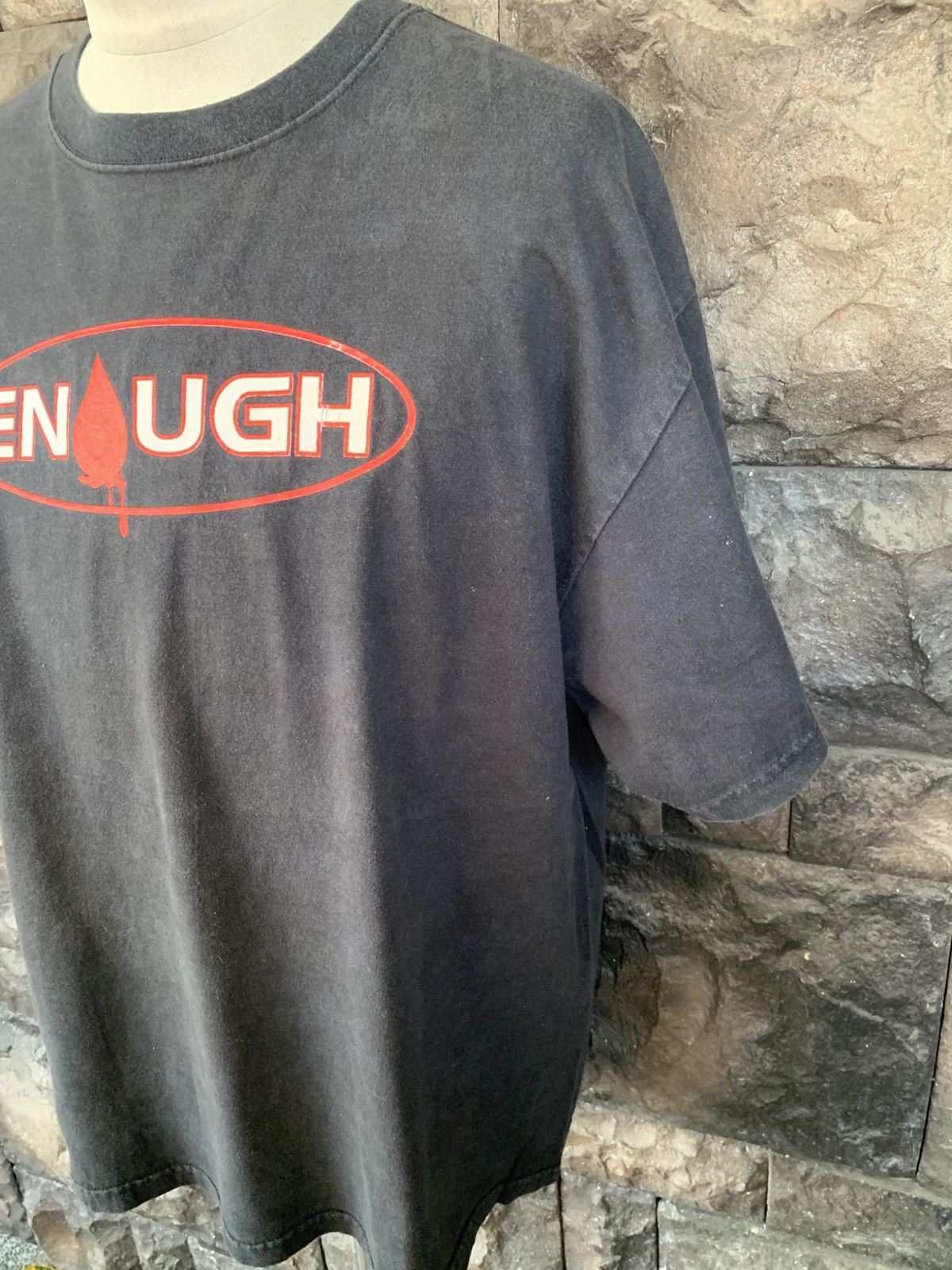Vintage Vintage The World Is Not Enough 007 James Bond Movie T shirt Size US XL / EU 56 / 4 - 3 Thumbnail