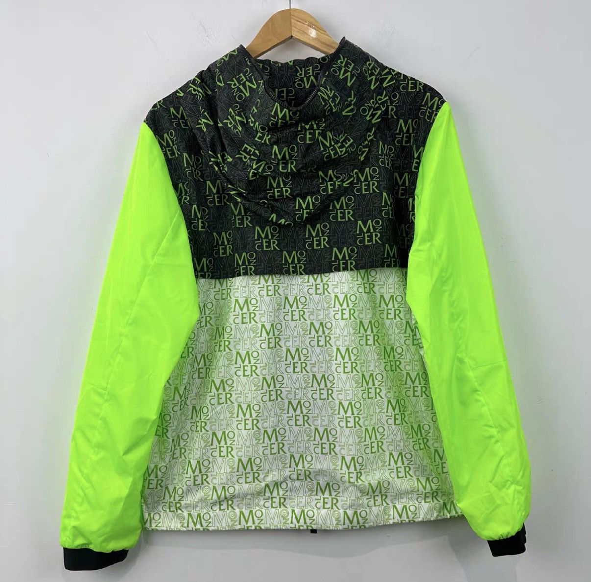Moncler Moncler All-over Print Zipper Jacket J42 Size US S / EU 44-46 / 1 - 2 Thumbnail