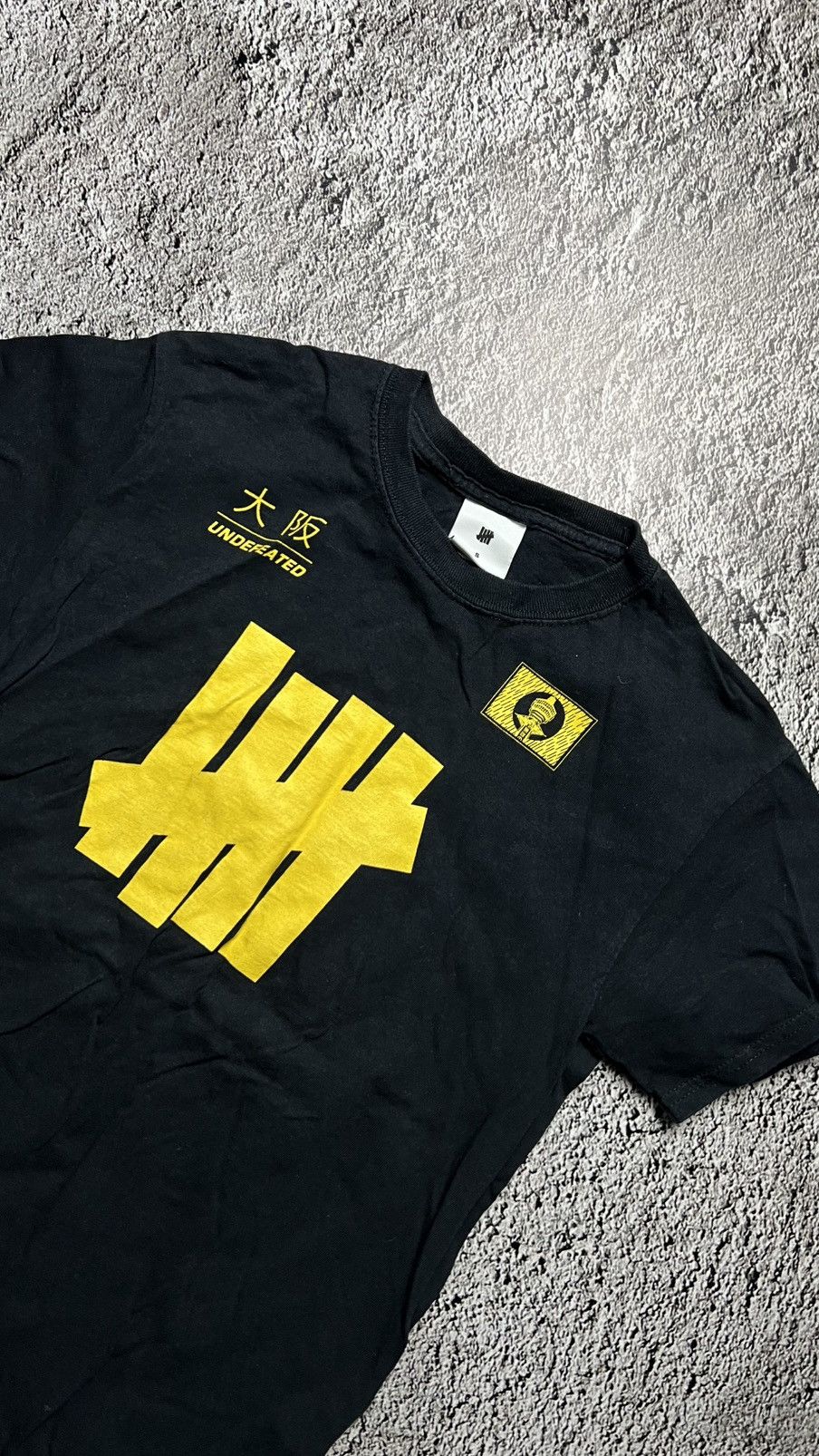 Undefeated Undefeated fukuoka exlcusive logo tee Size US S / EU 44-46 / 1 - 2 Thumbnail