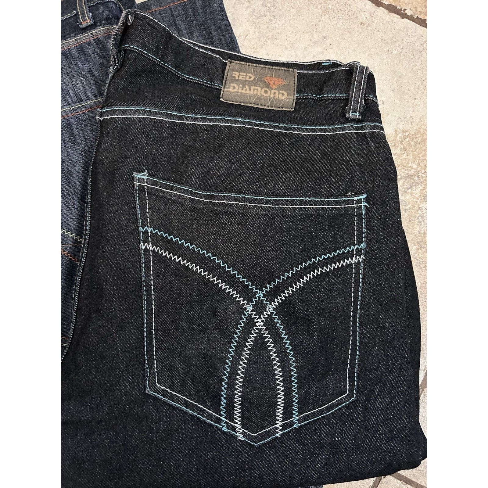 Other red diamond jeans Men’s 40x32 Set Of 2 Embroidered Pockets Size US 40 / EU 56 - 2 Thumbnail