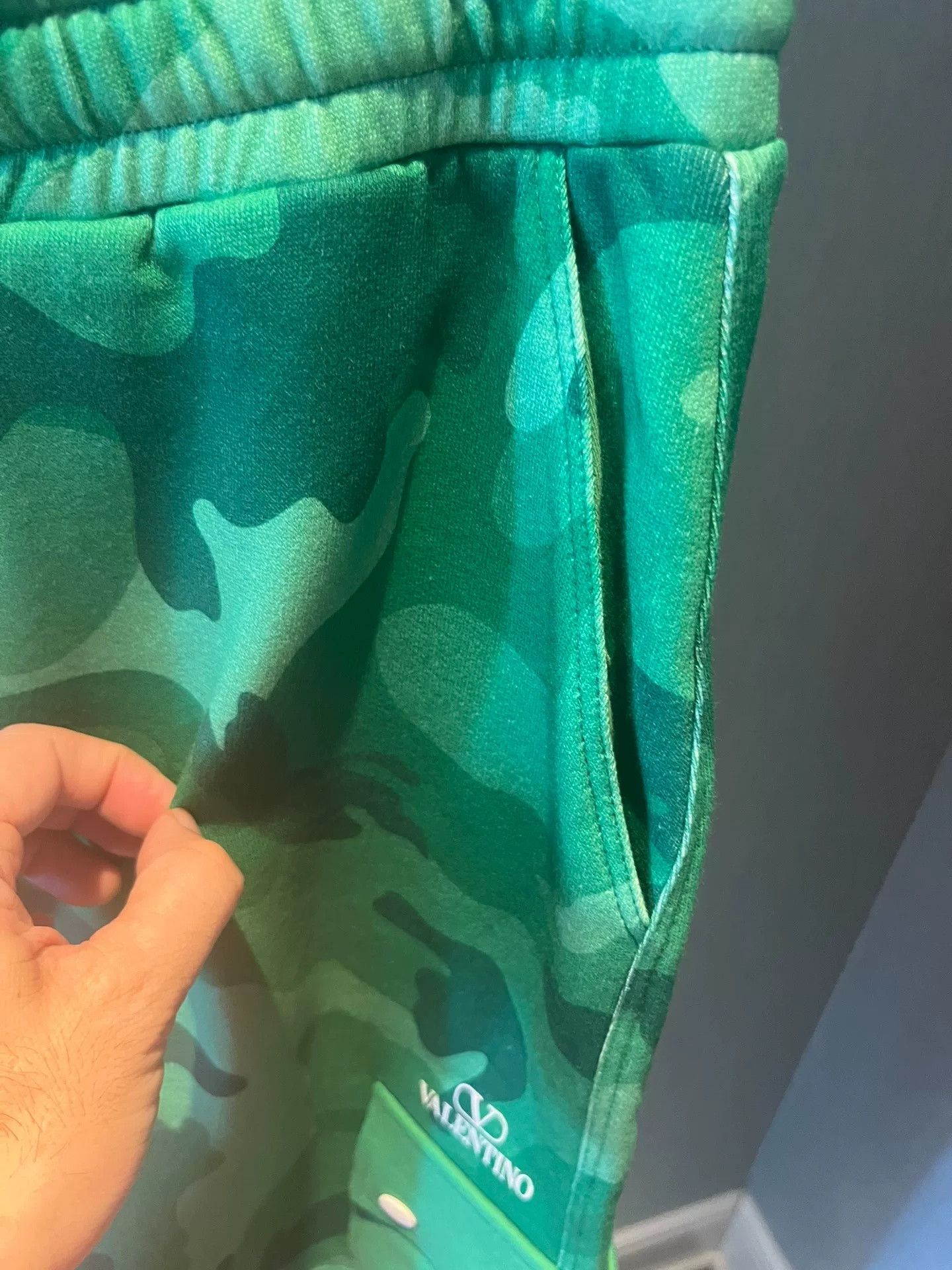 Valentino Valentino Green Camouflage Shorts S Size US 26 / EU 42 - 7 Thumbnail